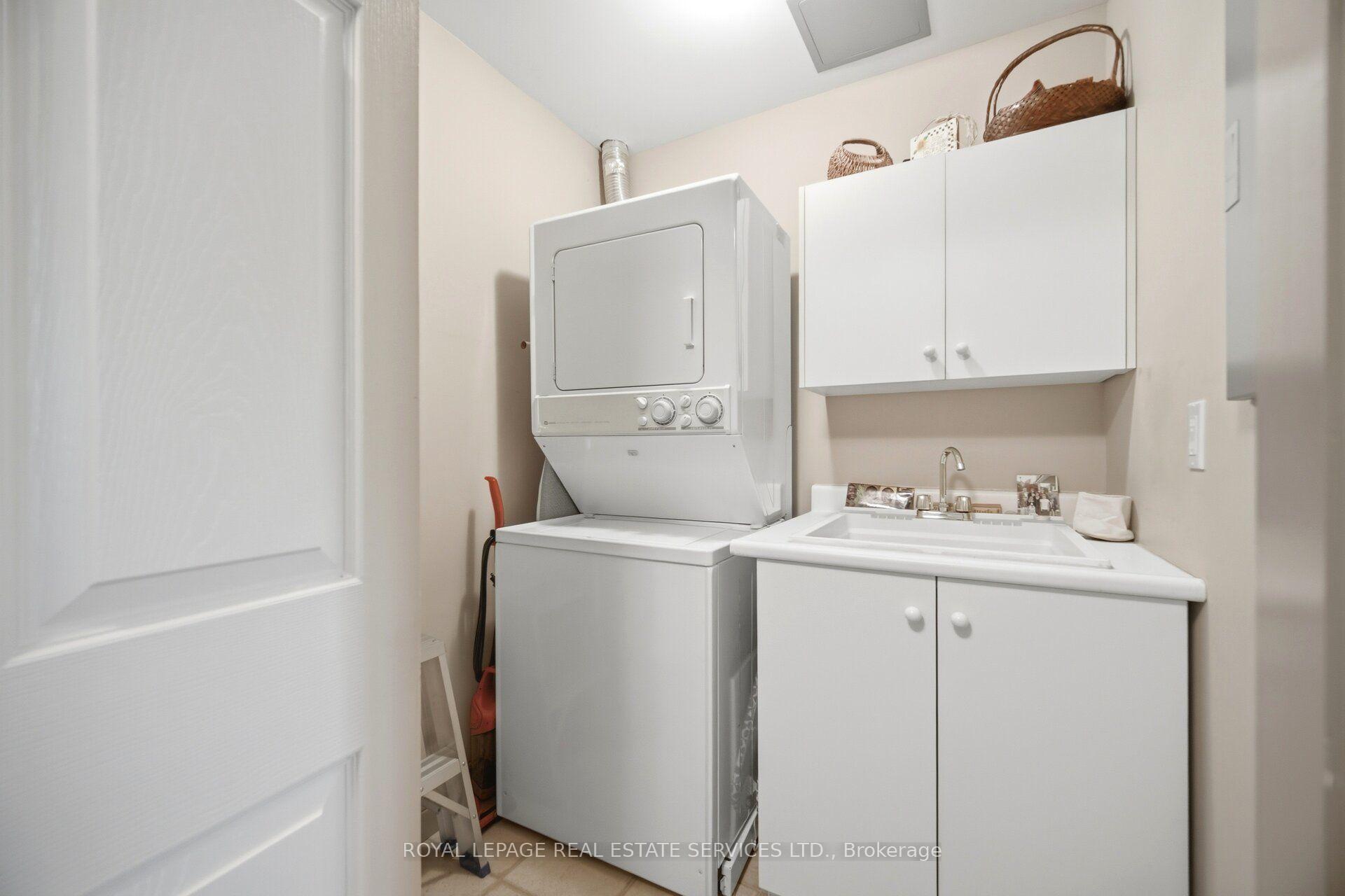 Photo 31 of Unit PH403, 30 Anglesey Boulevard, Etobicoke, Edenbridge-Humber Valley — HOMEH