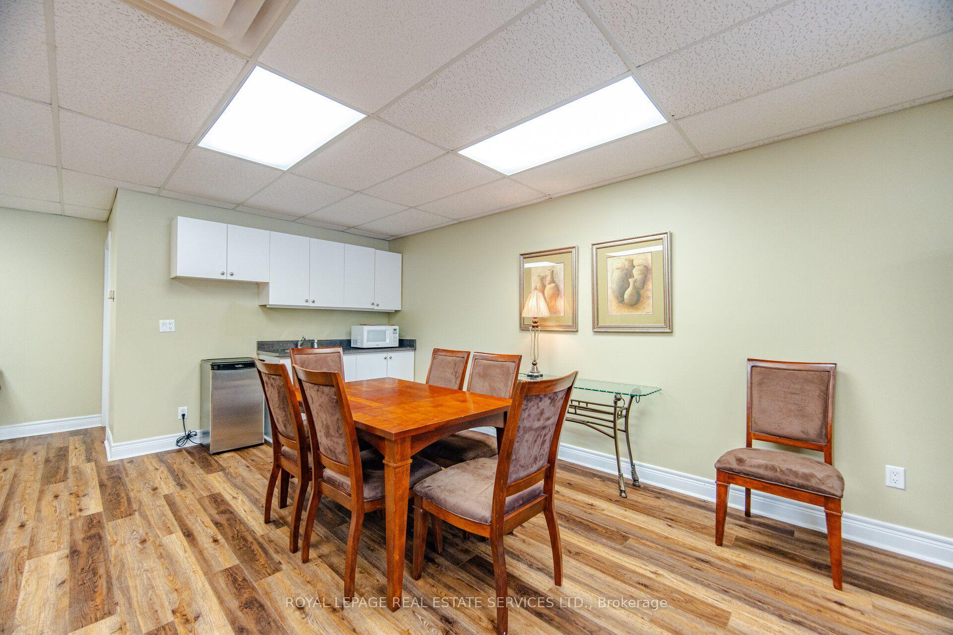 Photo 33 of Unit PH403, 30 Anglesey Boulevard, Etobicoke, Edenbridge-Humber Valley — HOMEH