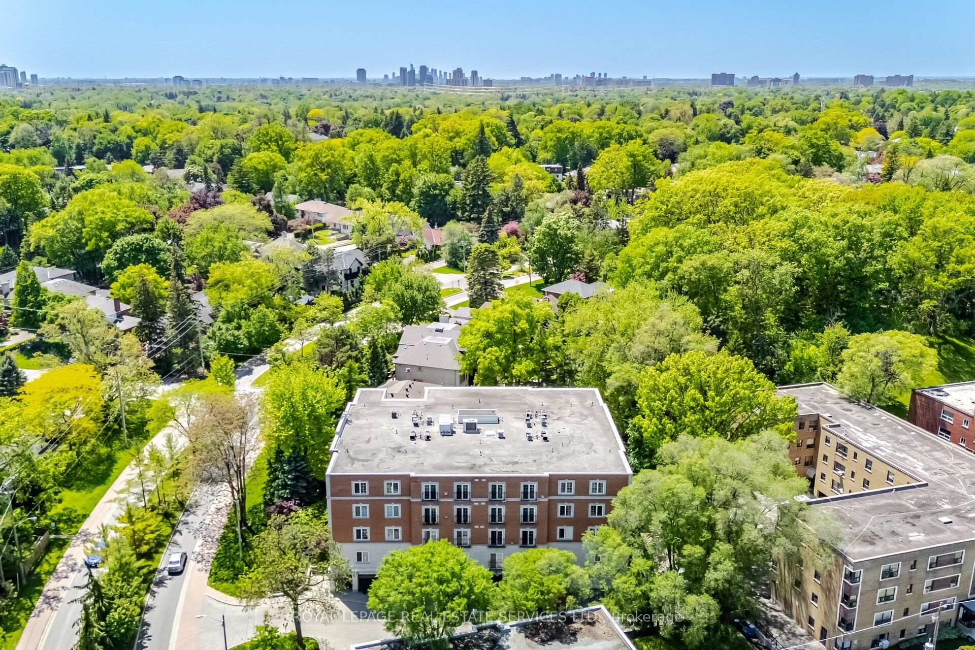 Photo 38 of Unit PH403, 30 Anglesey Boulevard, Etobicoke, Edenbridge-Humber Valley — HOMEH
