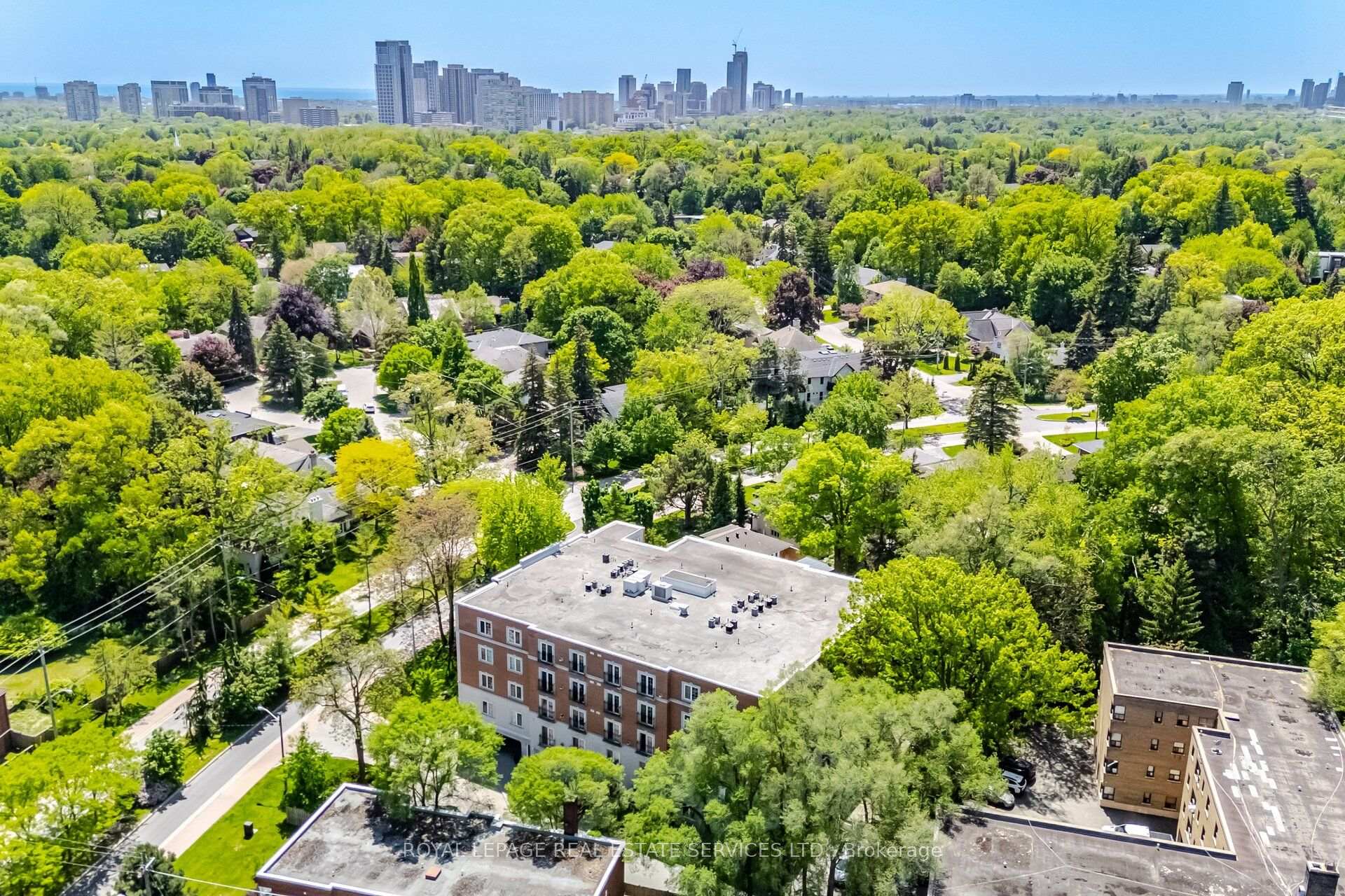 Photo 39 of Unit PH403, 30 Anglesey Boulevard, Etobicoke, Edenbridge-Humber Valley — HOMEH