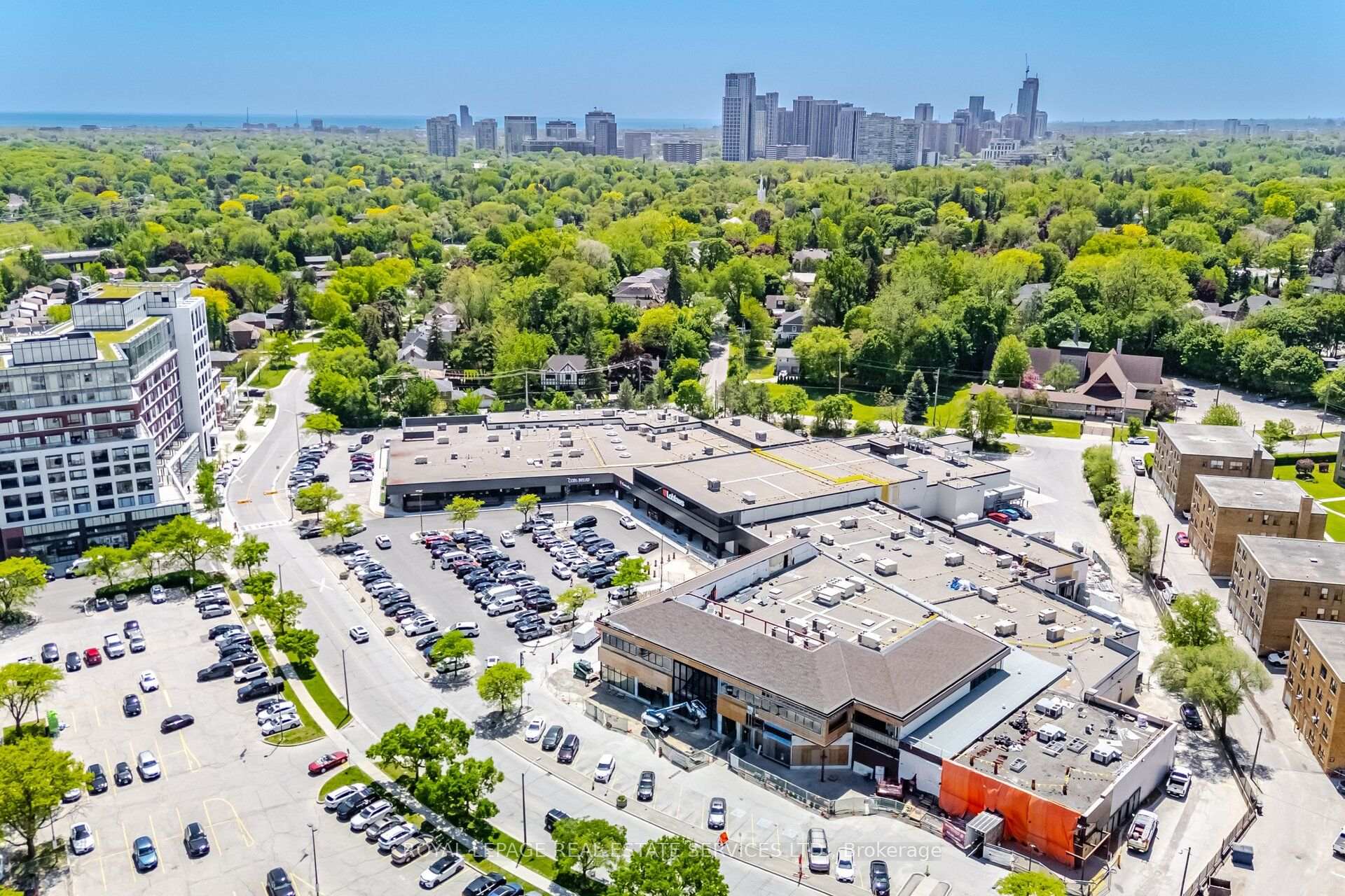 Photo 40 of Unit PH403, 30 Anglesey Boulevard, Etobicoke, Edenbridge-Humber Valley — HOMEH