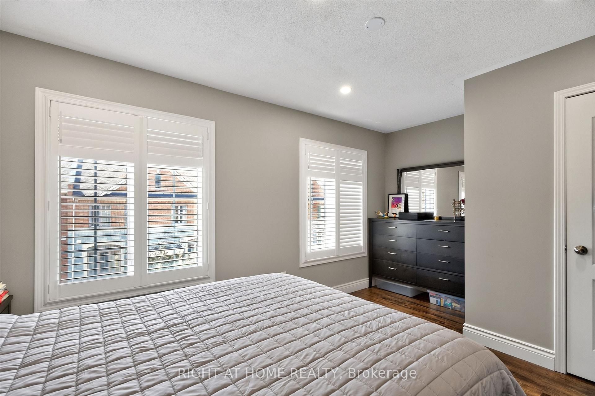 Photo 16 of 7201 Triumph Lane, Mississauga, Lisgar — HOMEH