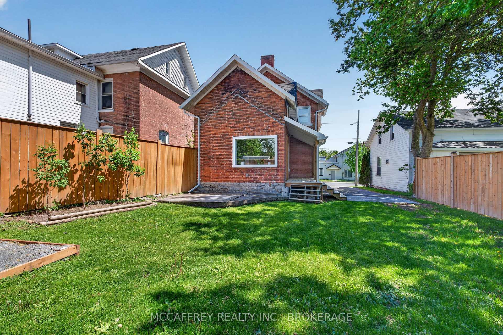 Photo 39 of 55 Bridge Street W, Greater Napanee, Greater Napanee — HOMEH