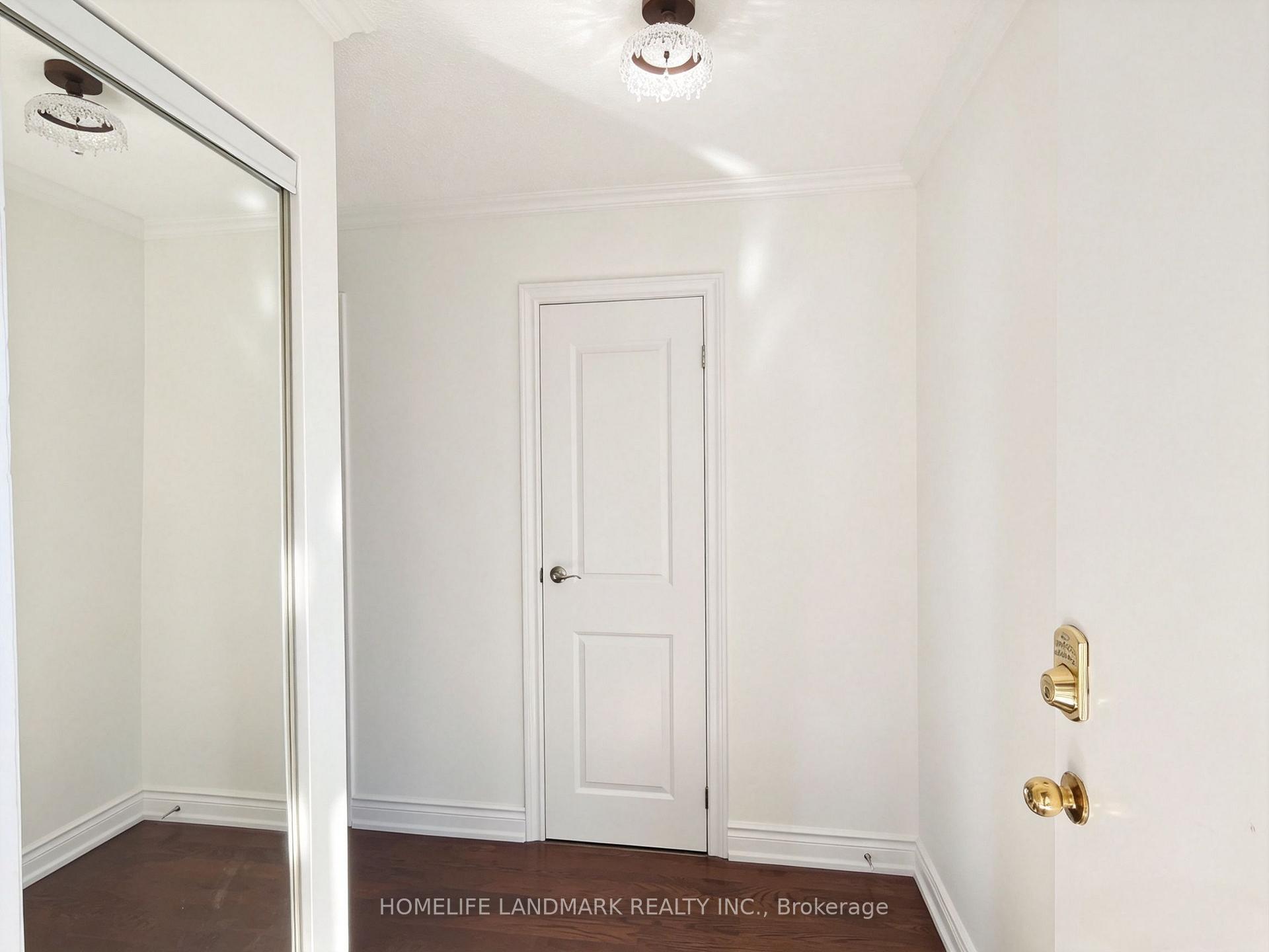 Photo 6 of 215 Bob O' Link Avenue, Vaughan, Glen Shields — HOMEH