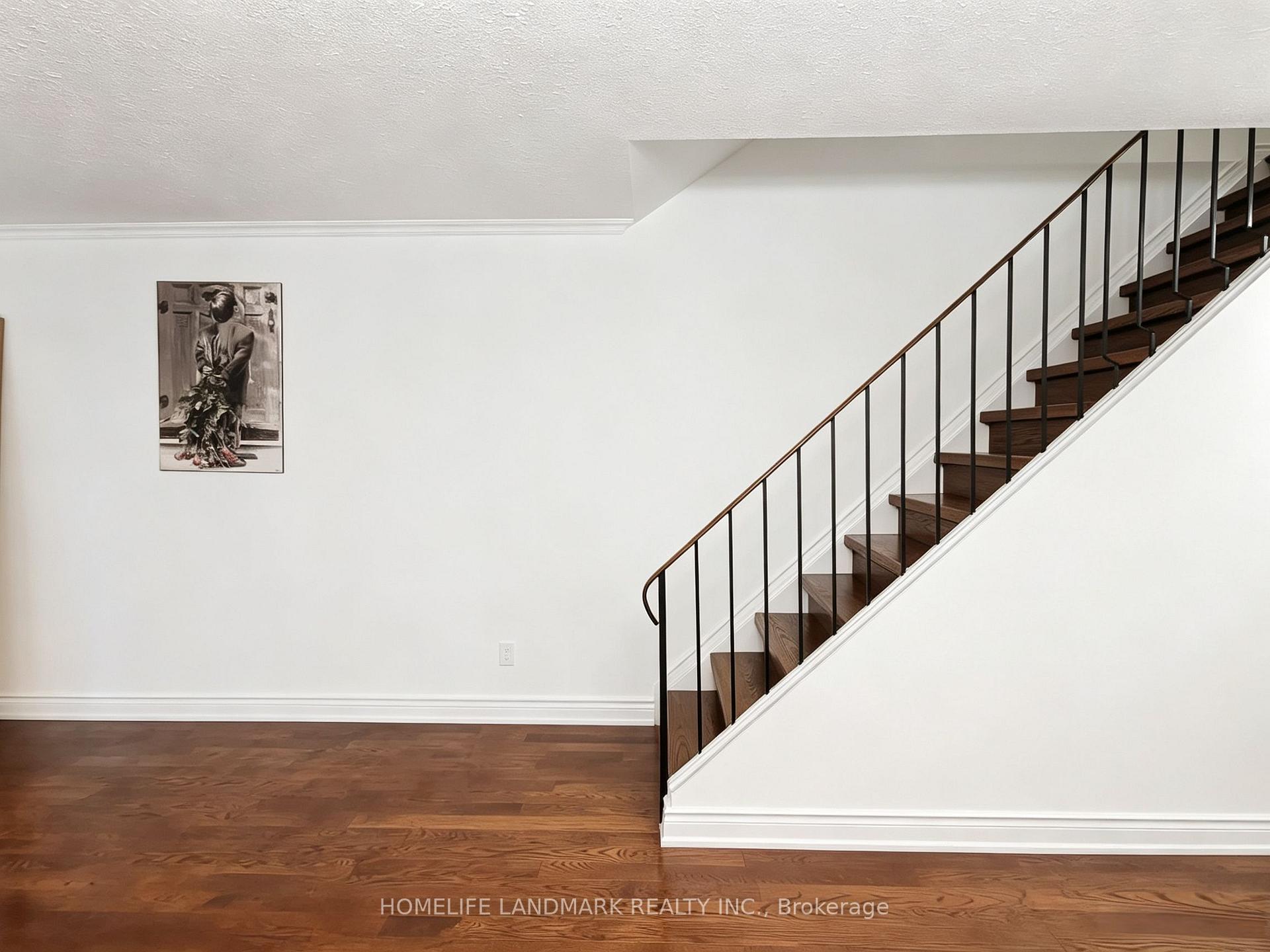Photo 14 of 215 Bob O' Link Avenue, Vaughan, Glen Shields — HOMEH
