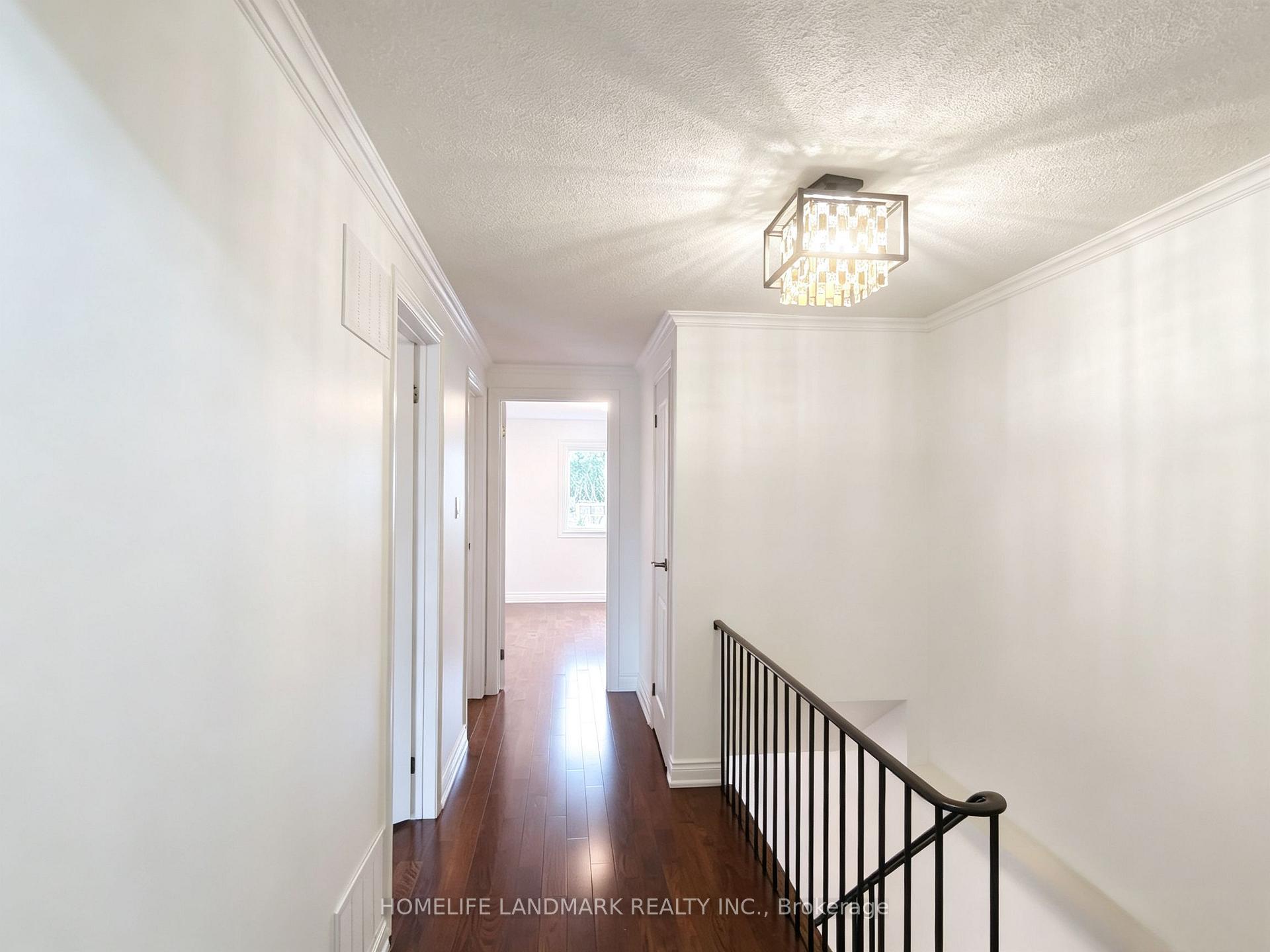 Photo 15 of 215 Bob O' Link Avenue, Vaughan, Glen Shields — HOMEH