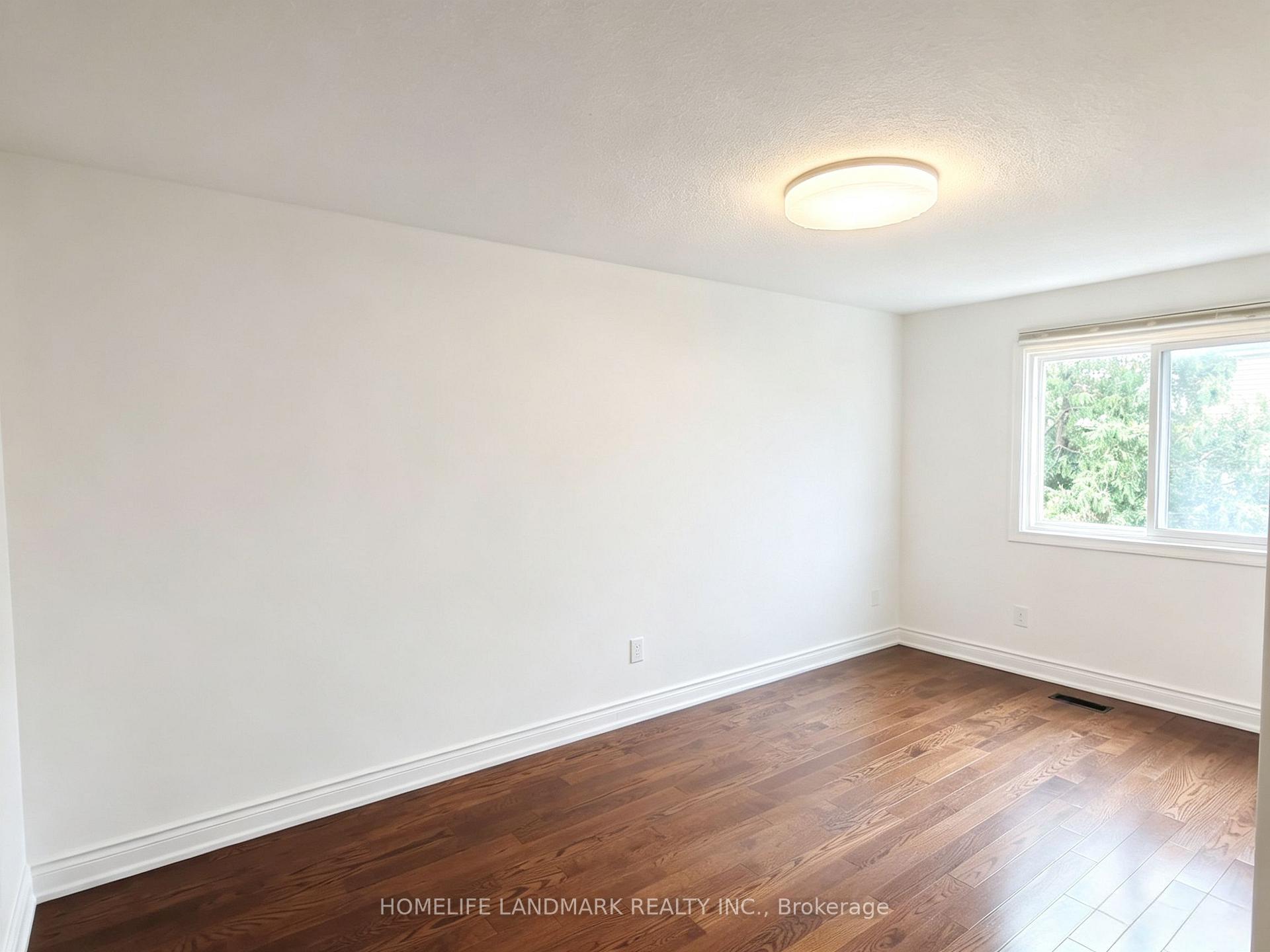 Photo 18 of 215 Bob O' Link Avenue, Vaughan, Glen Shields — HOMEH