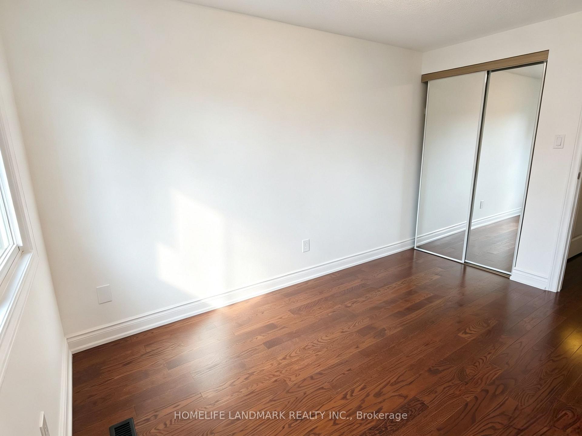 Photo 22 of 215 Bob O' Link Avenue, Vaughan, Glen Shields — HOMEH