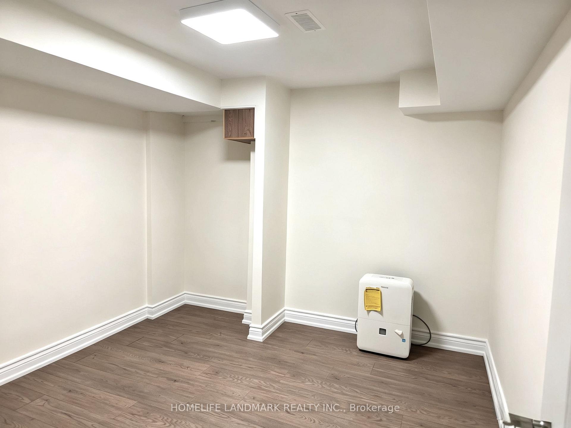 Photo 29 of 215 Bob O' Link Avenue, Vaughan, Glen Shields — HOMEH