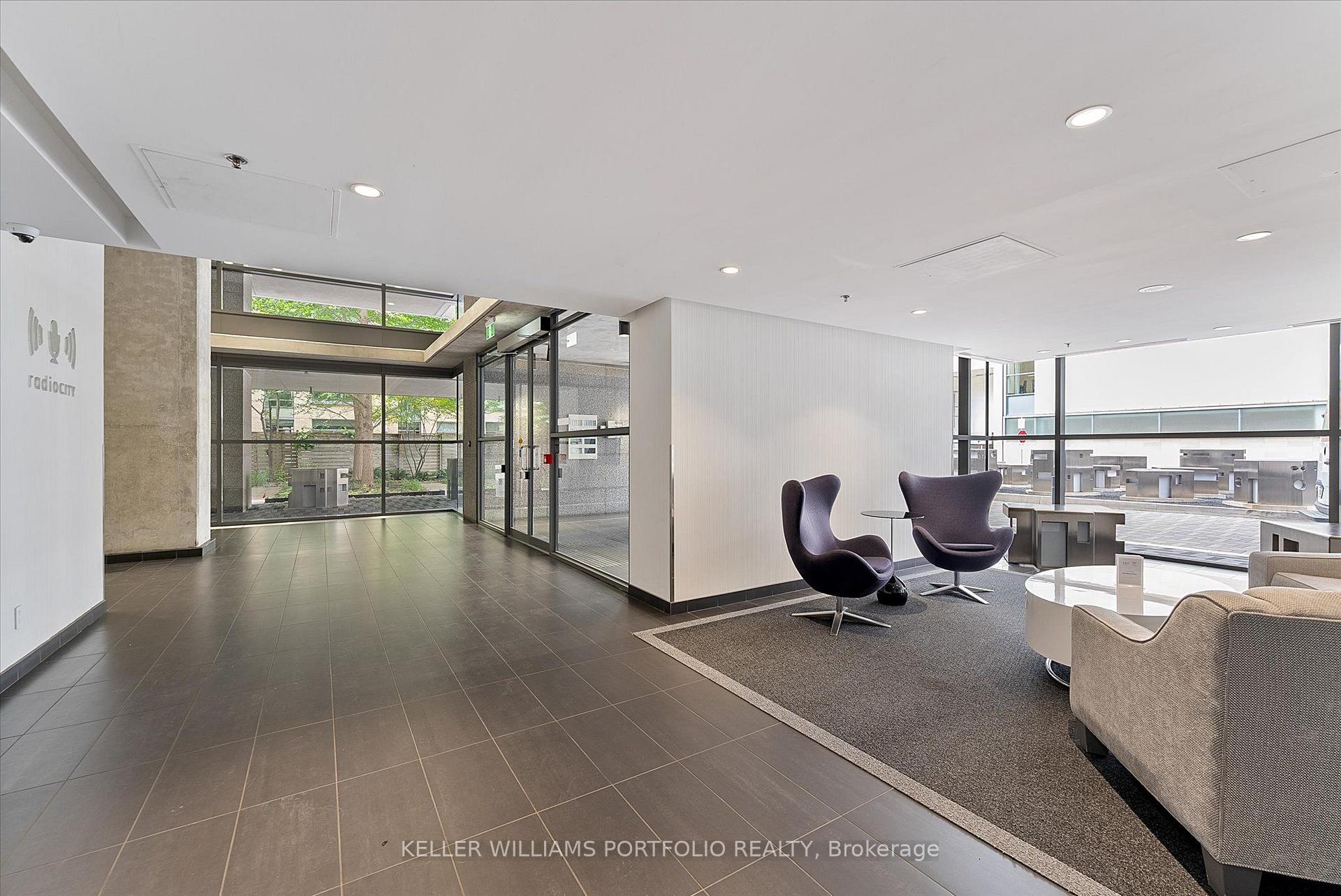Photo 6 of Unit 1602, 281 Mutual Street, Toronto, Church-Yonge Corridor — HOMEH