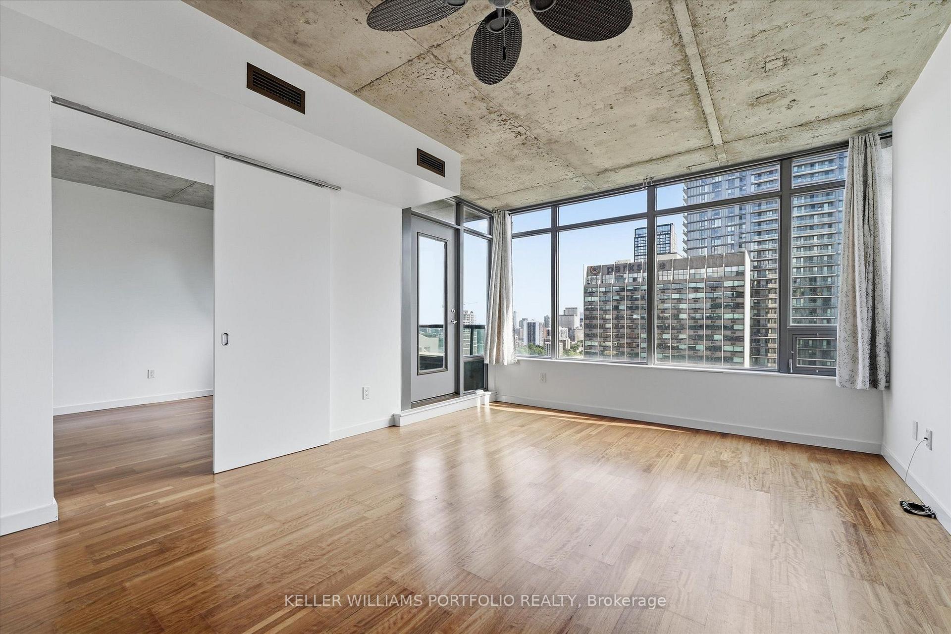 Photo 15 of Unit 1602, 281 Mutual Street, Toronto, Church-Yonge Corridor — HOMEH