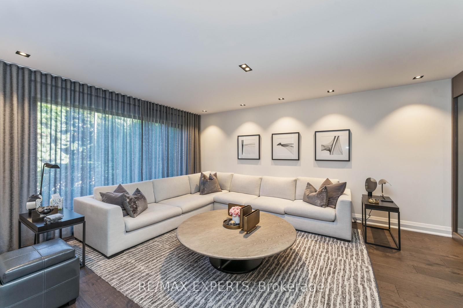 Photo 9 of 71 Dorengate Drive, Vaughan, Islington Woods — HOMEH
