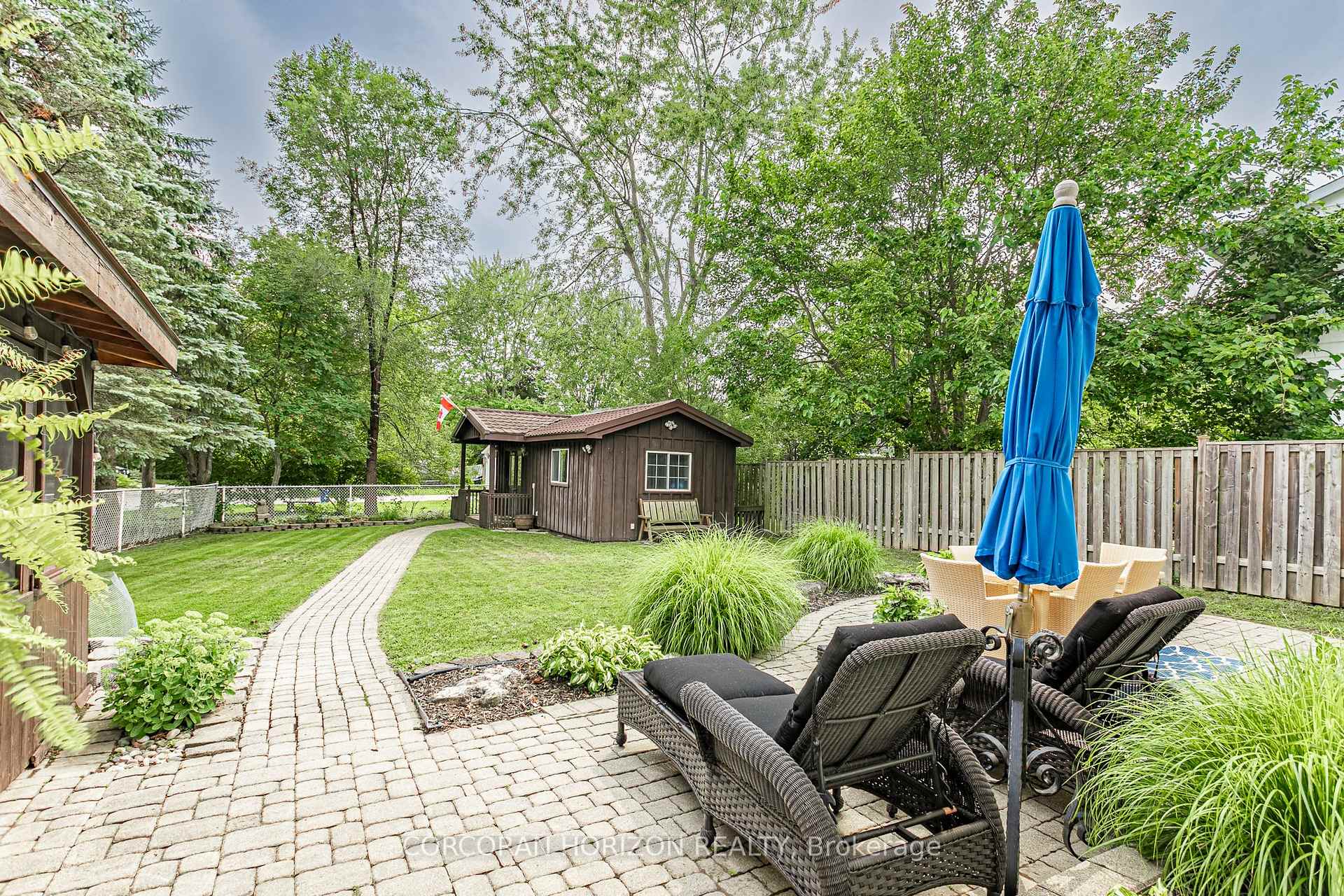 Photo 31 of 281 Blackacres Boulevard, London, North E — HOMEH