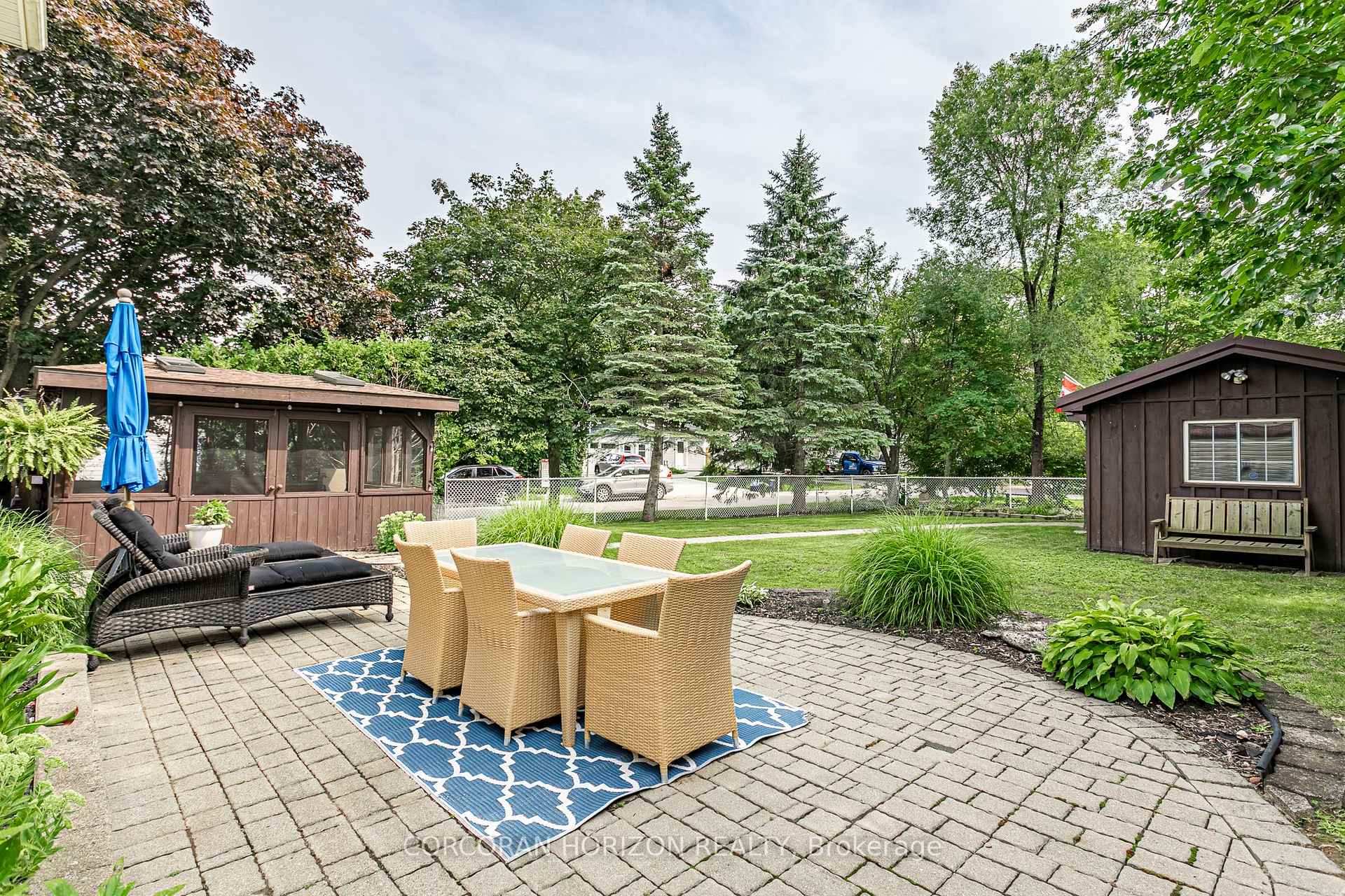 Photo 32 of 281 Blackacres Boulevard, London, North E — HOMEH