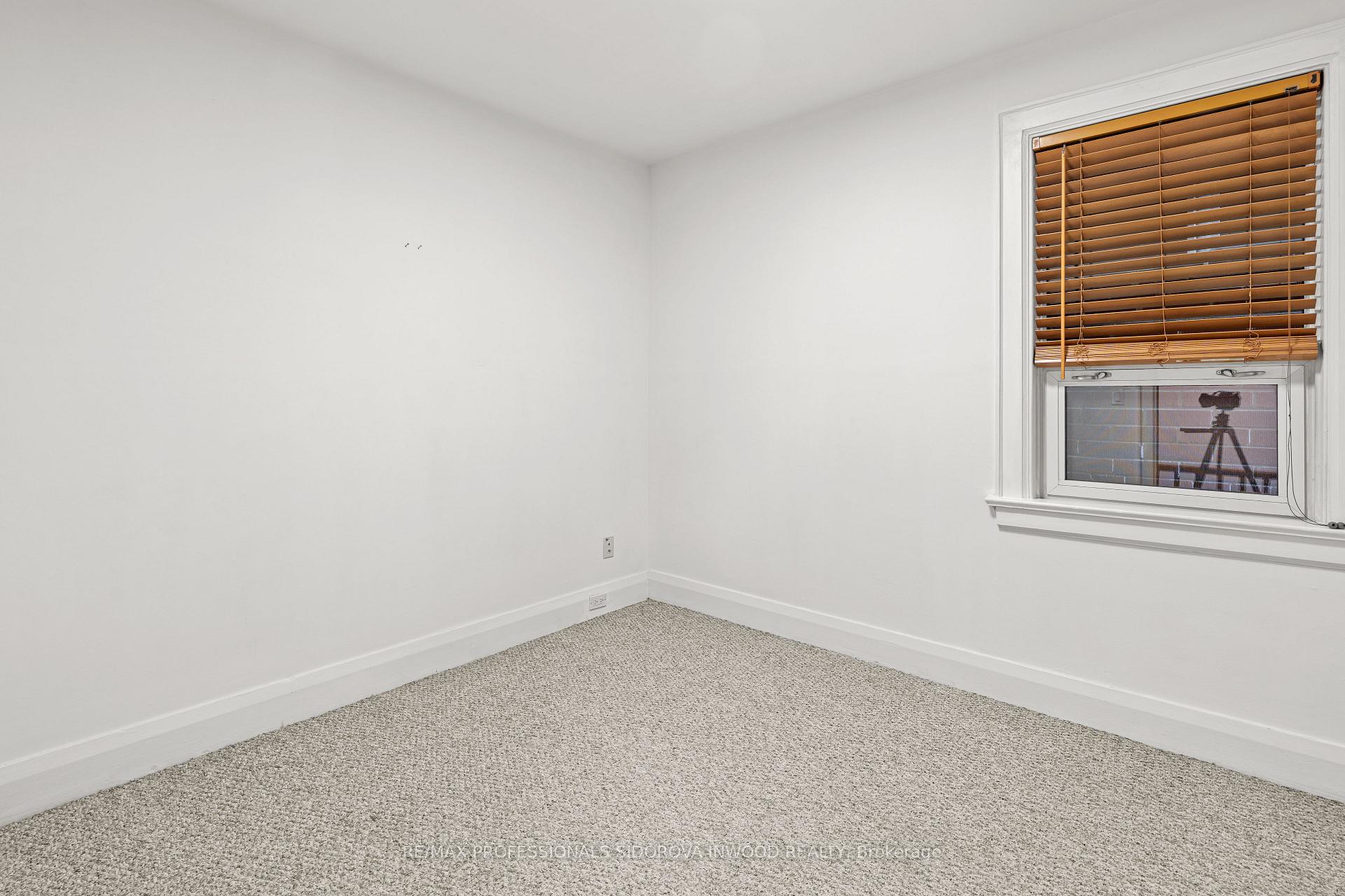 Photo 20 of 11 Winfield Avenue, Toronto, Runnymede-Bloor West Village — HOMEH