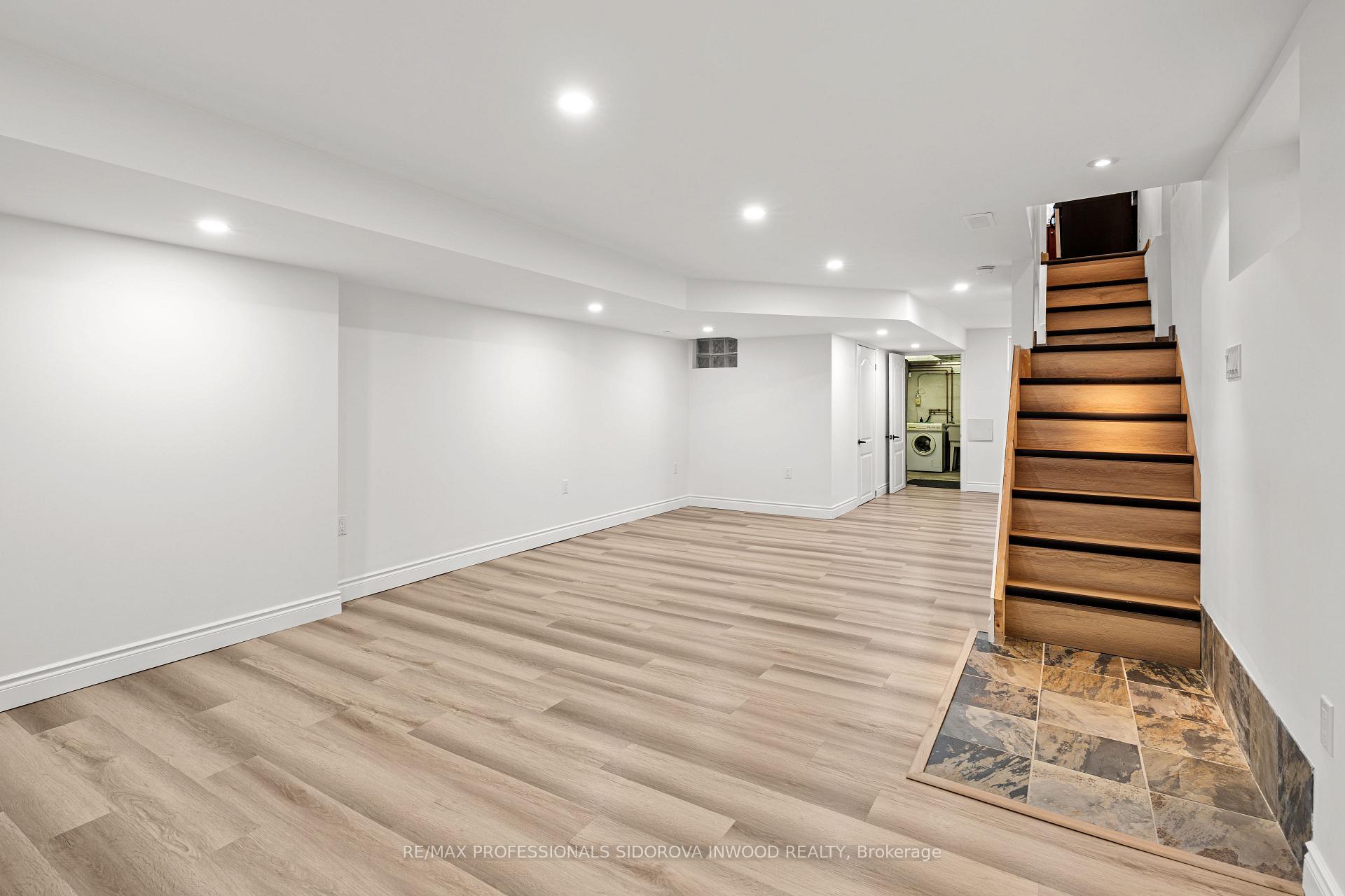 Photo 22 of 11 Winfield Avenue, Toronto, Runnymede-Bloor West Village — HOMEH