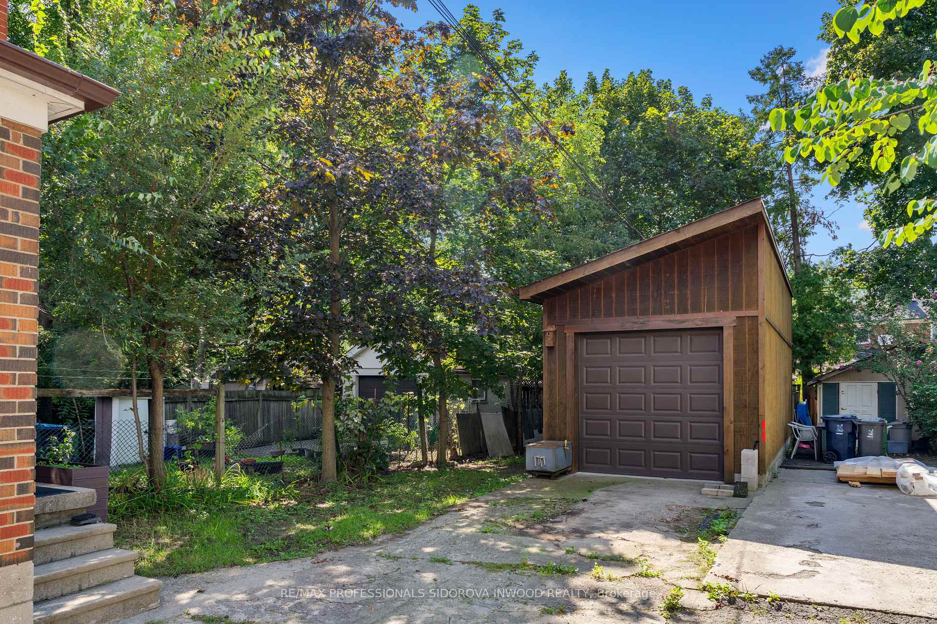 Photo 28 of 11 Winfield Avenue, Toronto, Runnymede-Bloor West Village — HOMEH
