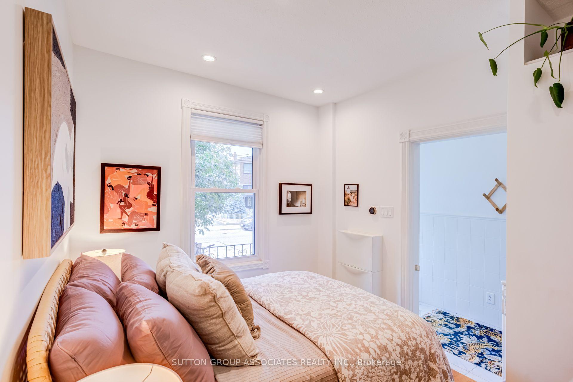 Photo 6 of 165 Sheridan Avenue, Toronto, Little Portugal — HOMEH