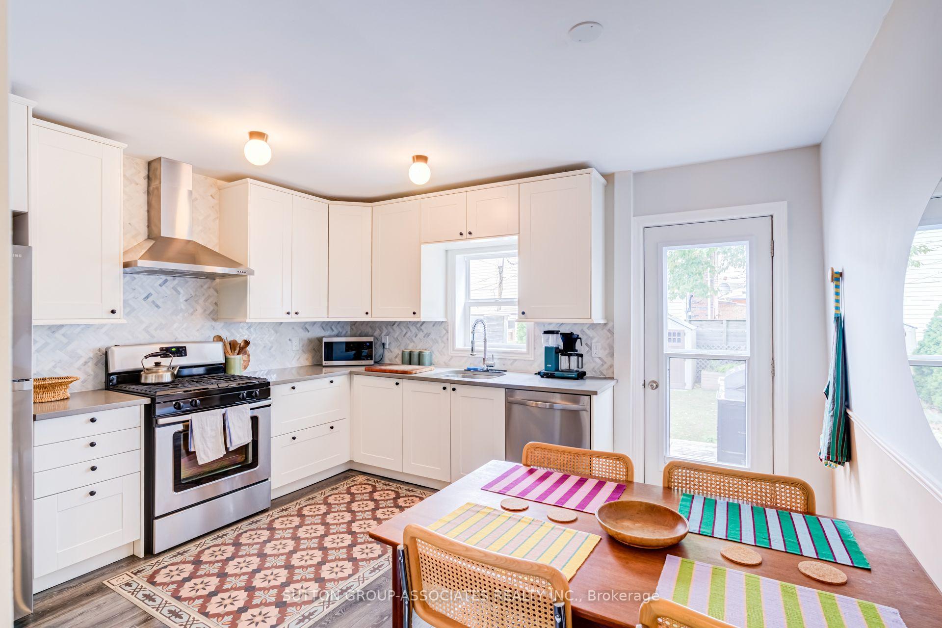 Photo 14 of 165 Sheridan Avenue, Toronto, Little Portugal — HOMEH