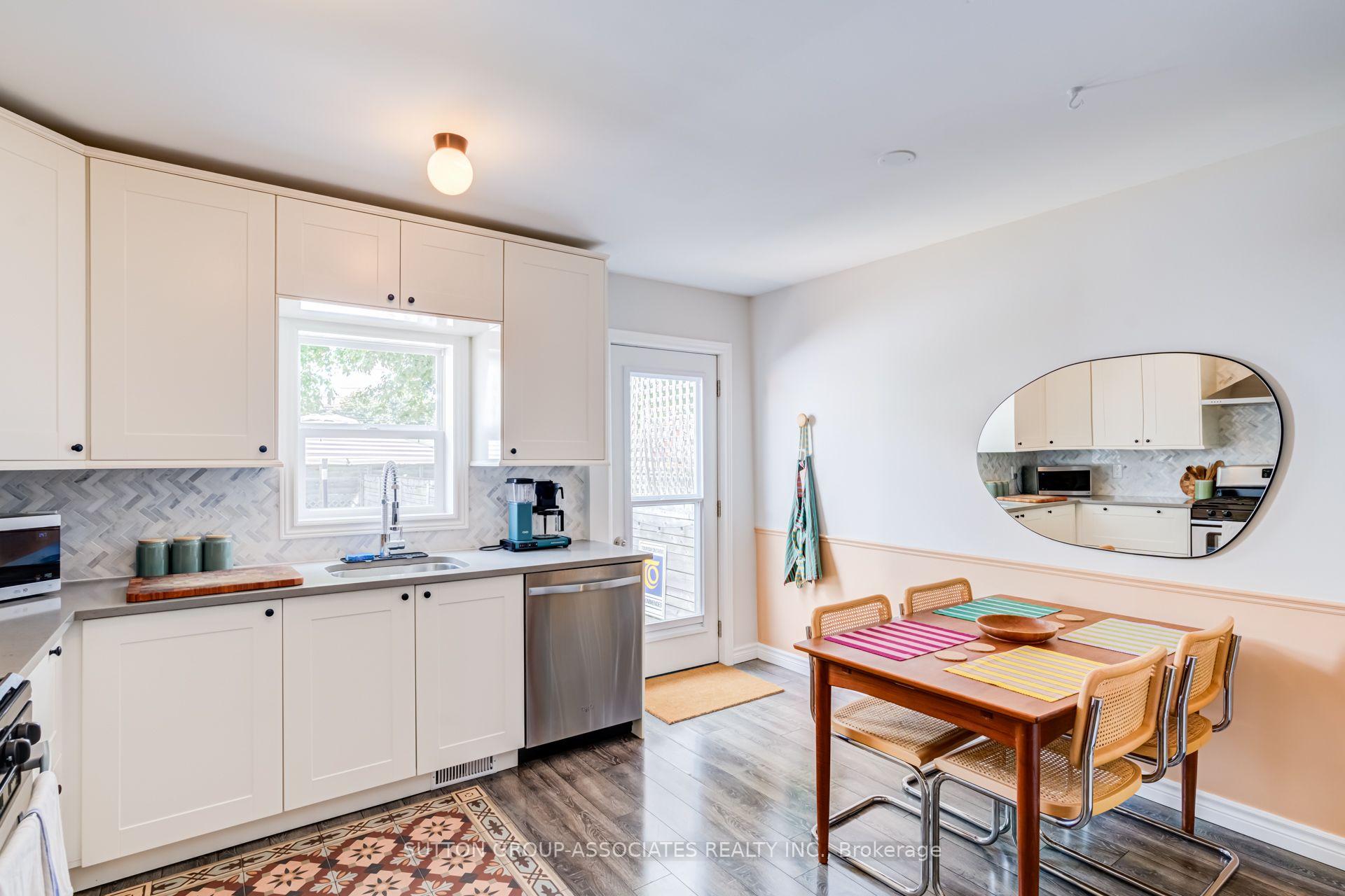 Photo 17 of 165 Sheridan Avenue, Toronto, Little Portugal — HOMEH