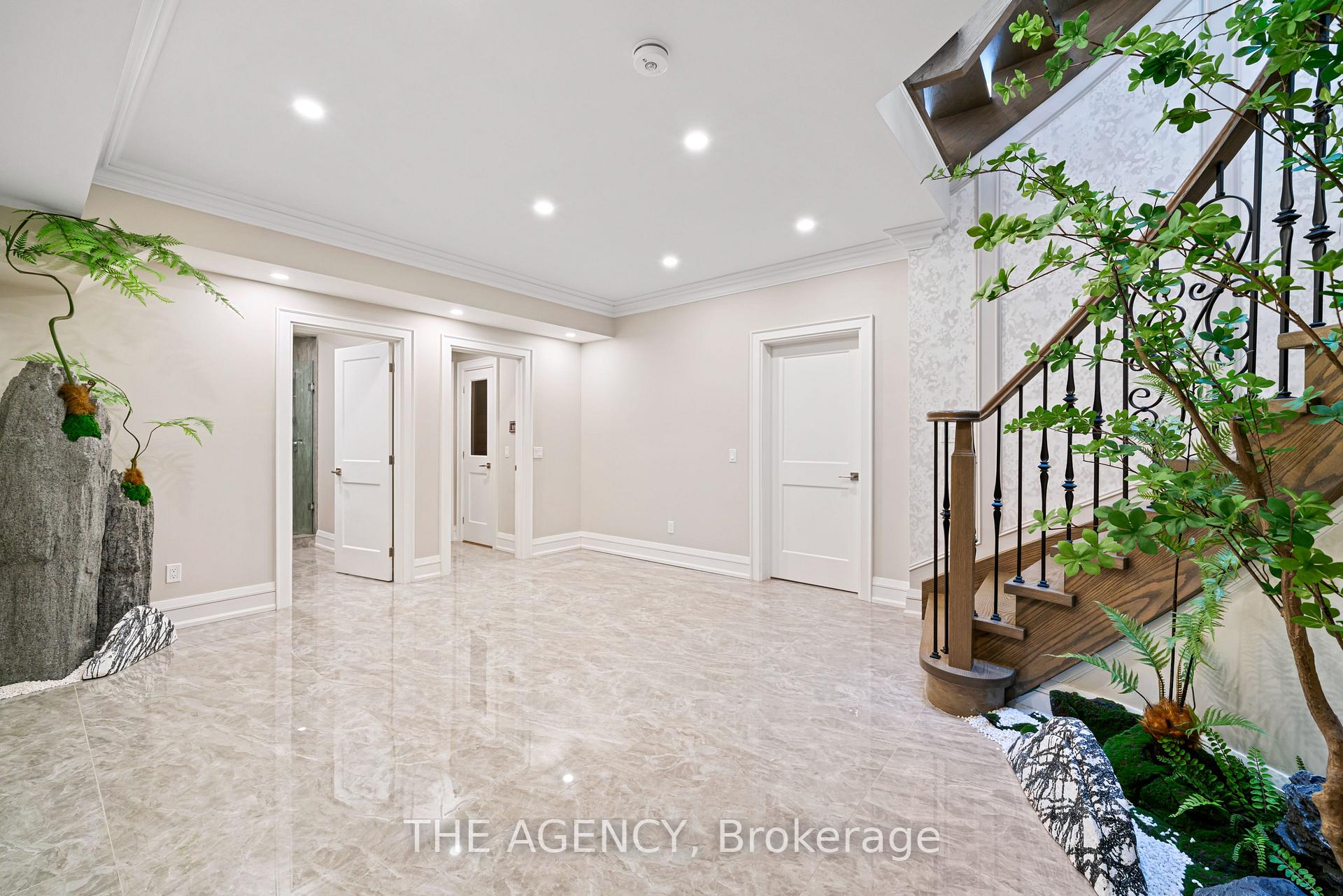 Photo 53 of 18 Suncrest Drive, North York, Bridle Path-Sunnybrook-York Mills — HOMEH