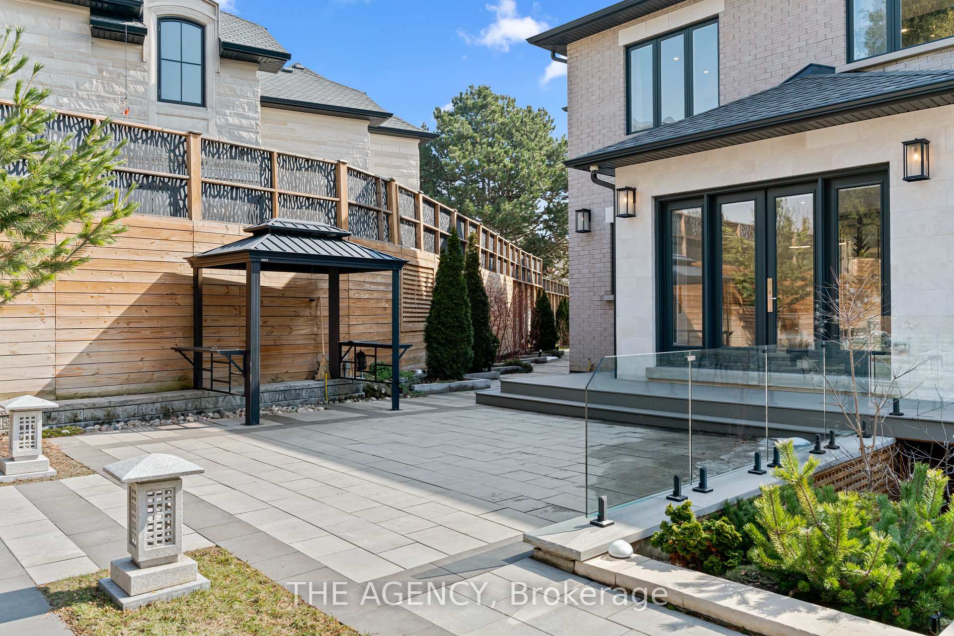 Photo 73 of 18 Suncrest Drive, North York, Bridle Path-Sunnybrook-York Mills — HOMEH