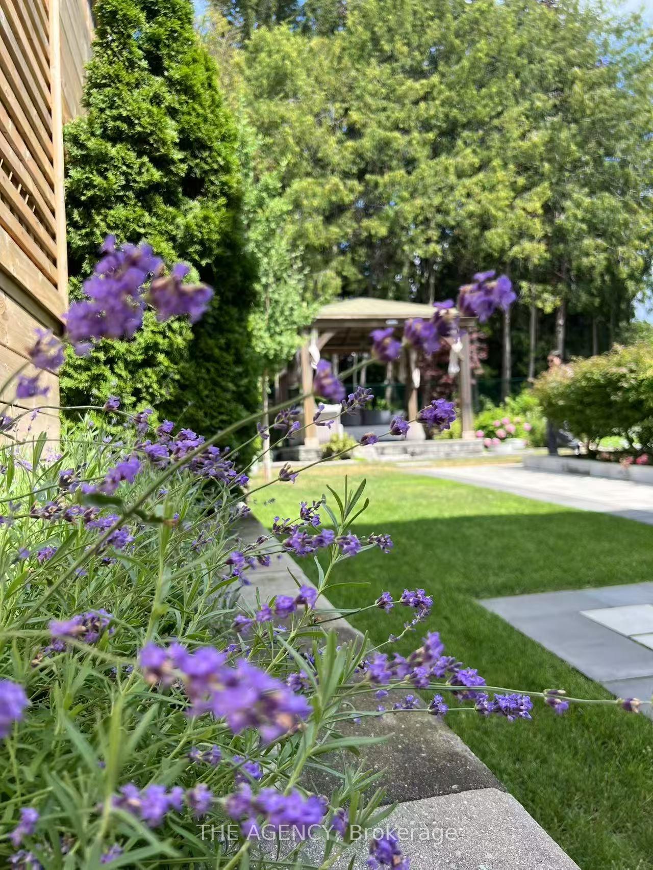 Photo 79 of 18 Suncrest Drive, North York, Bridle Path-Sunnybrook-York Mills — HOMEH