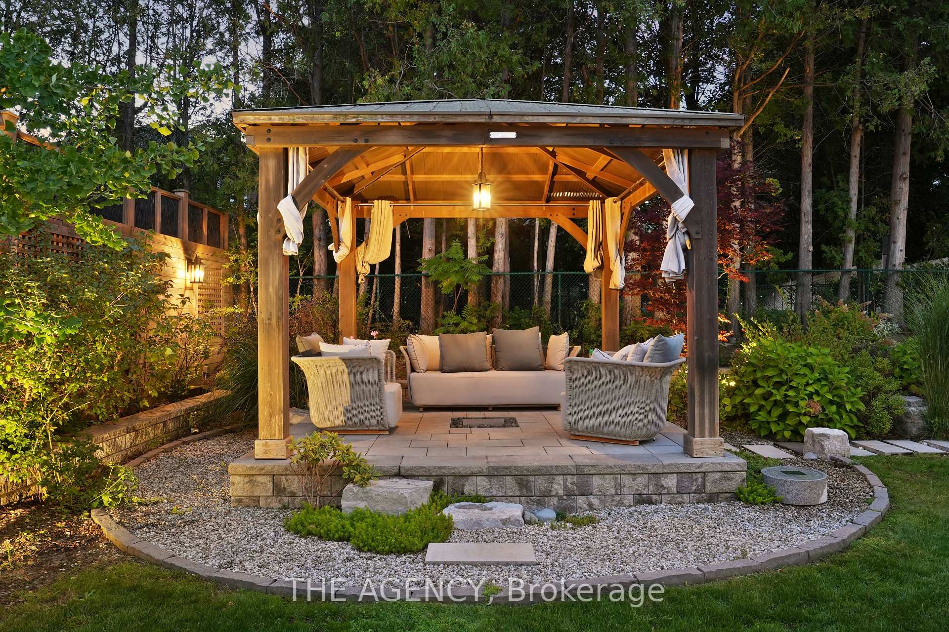 Photo 93 of 18 Suncrest Drive, North York, Bridle Path-Sunnybrook-York Mills — HOMEH