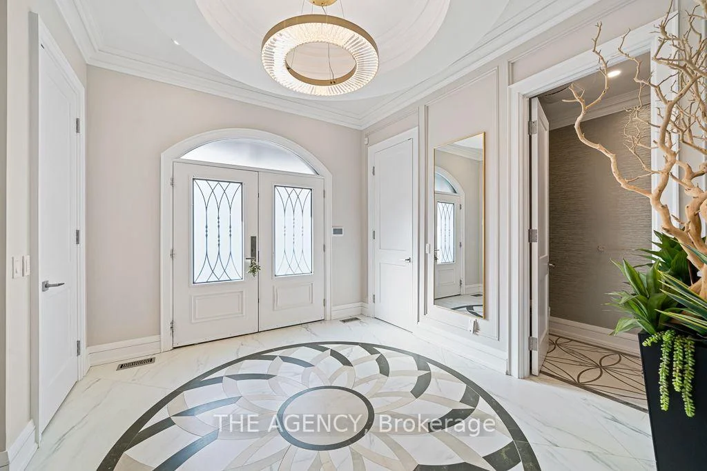 Photo 10 of 18 Suncrest Drive, North York, Bridle Path-Sunnybrook-York Mills — HOMEH
