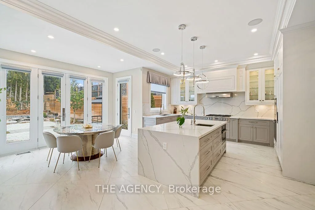 Photo 28 of 18 Suncrest Drive, North York, Bridle Path-Sunnybrook-York Mills — HOMEH