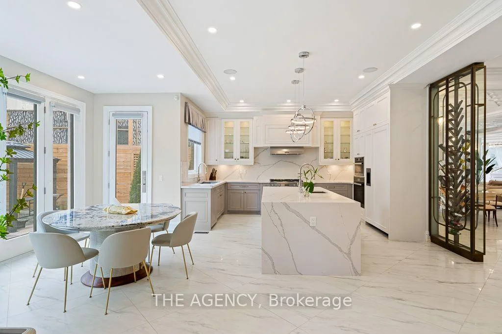 Photo 30 of 18 Suncrest Drive, North York, Bridle Path-Sunnybrook-York Mills — HOMEH