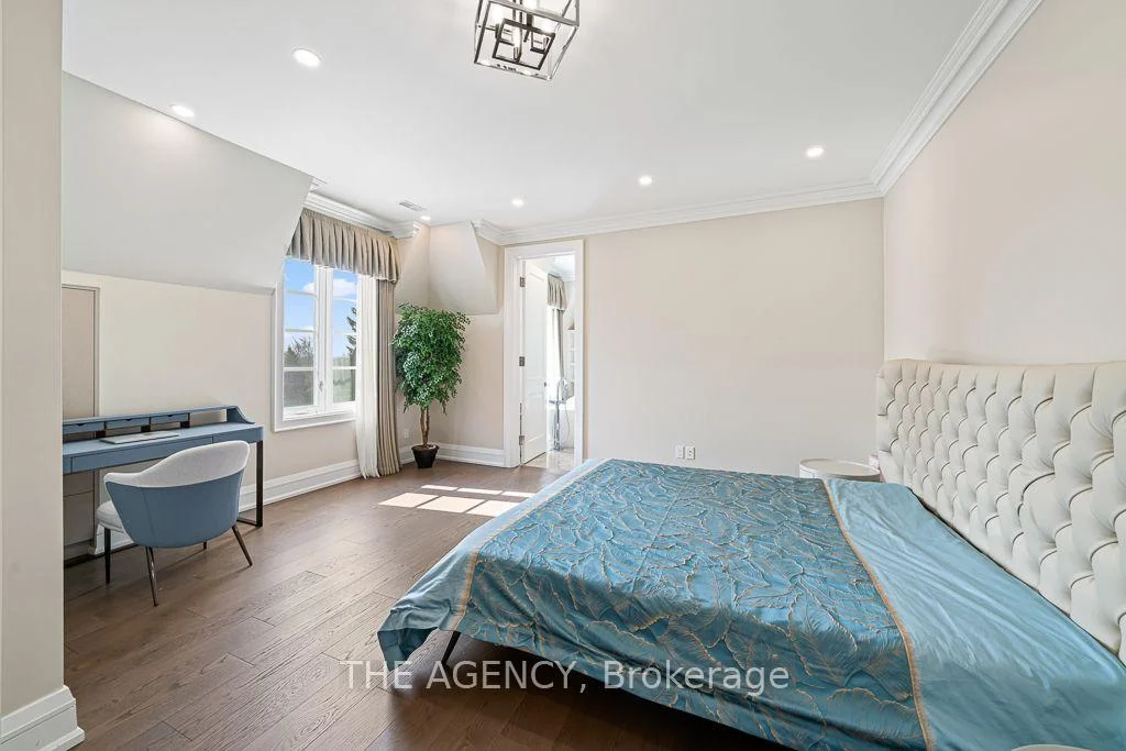 Photo 54 of 18 Suncrest Drive, North York, Bridle Path-Sunnybrook-York Mills — HOMEH