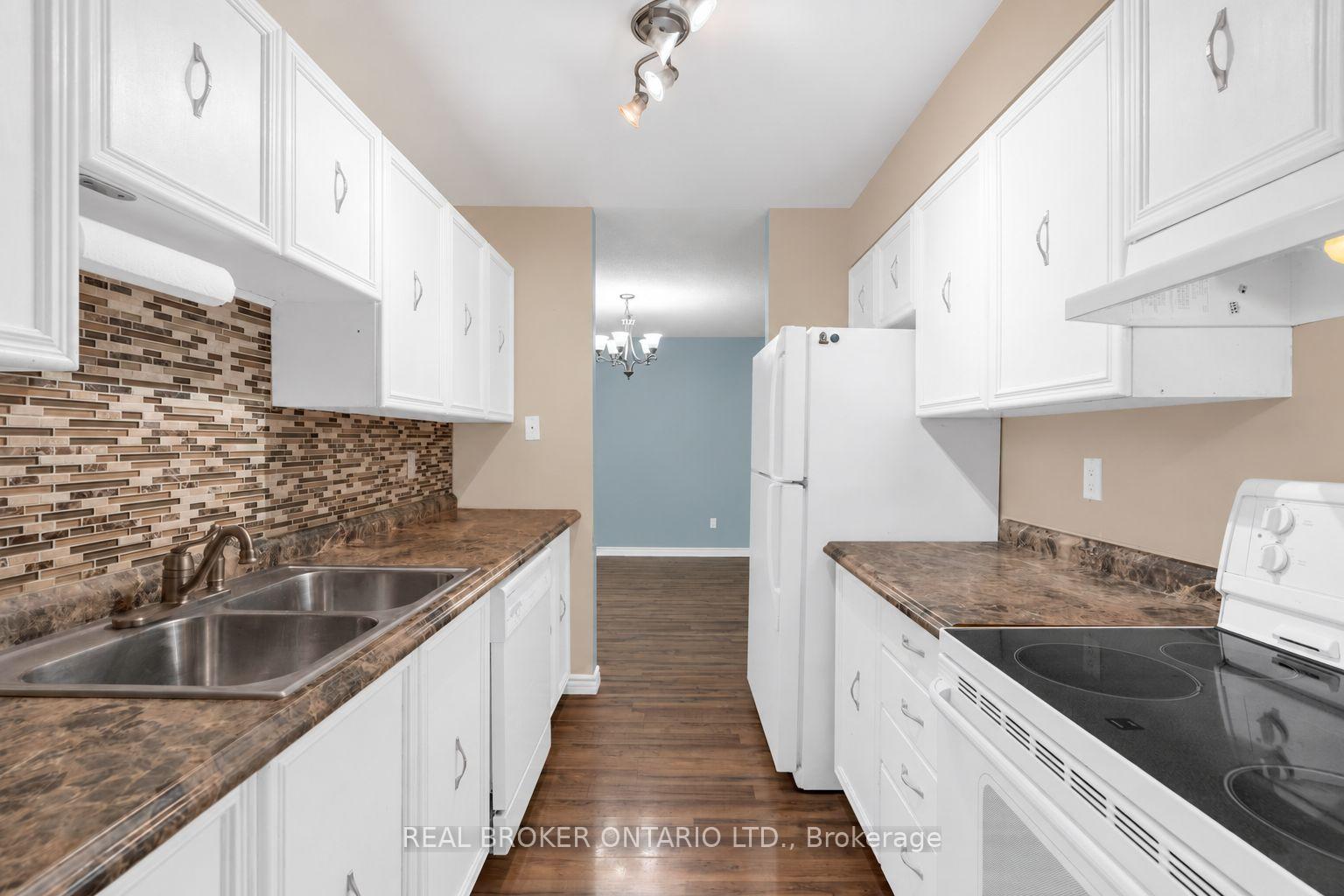 Photo 4 of Unit 206, 25 Meadow Lane, Barrie, Ardagh — HOMEH