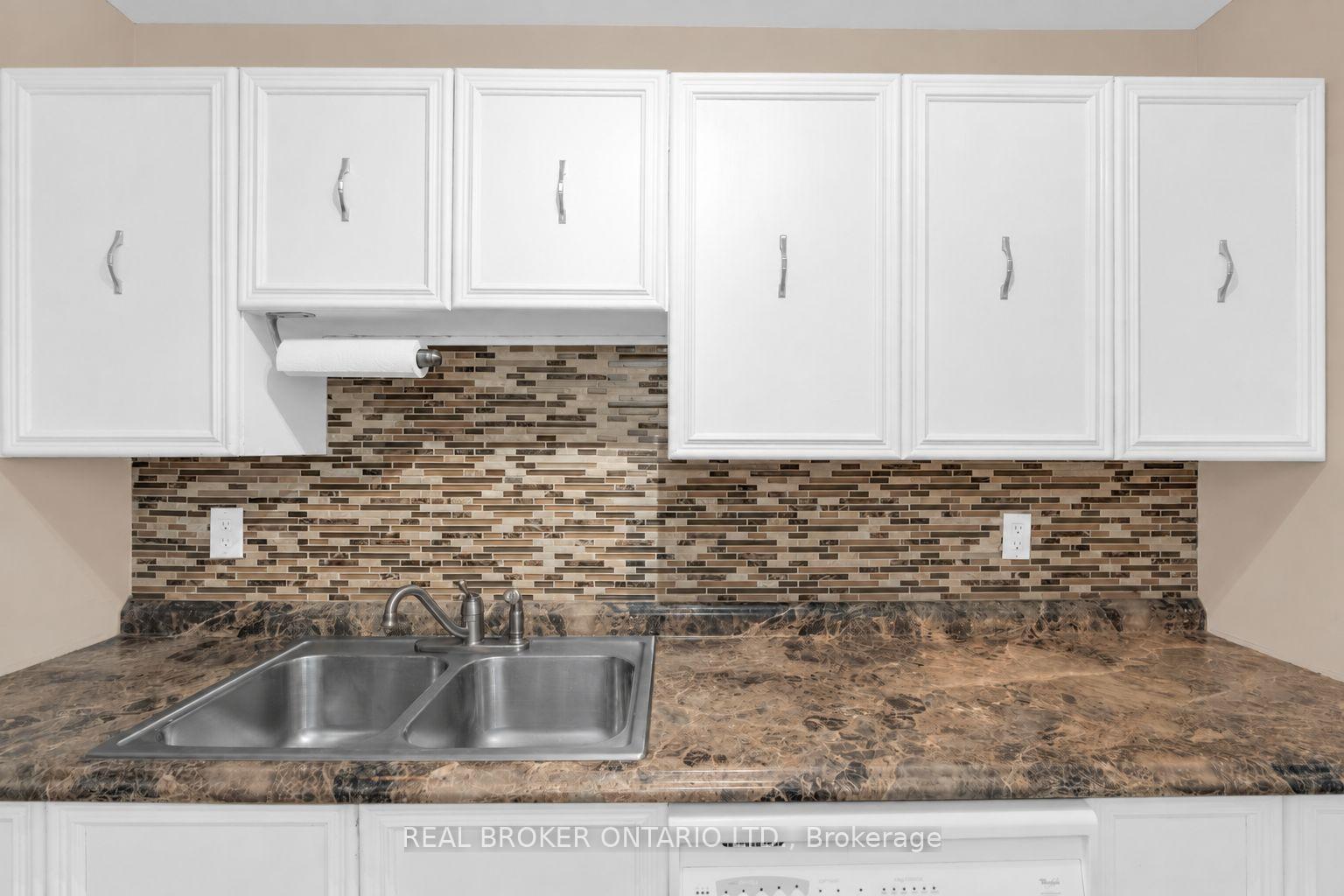 Photo 5 of Unit 206, 25 Meadow Lane, Barrie, Ardagh — HOMEH