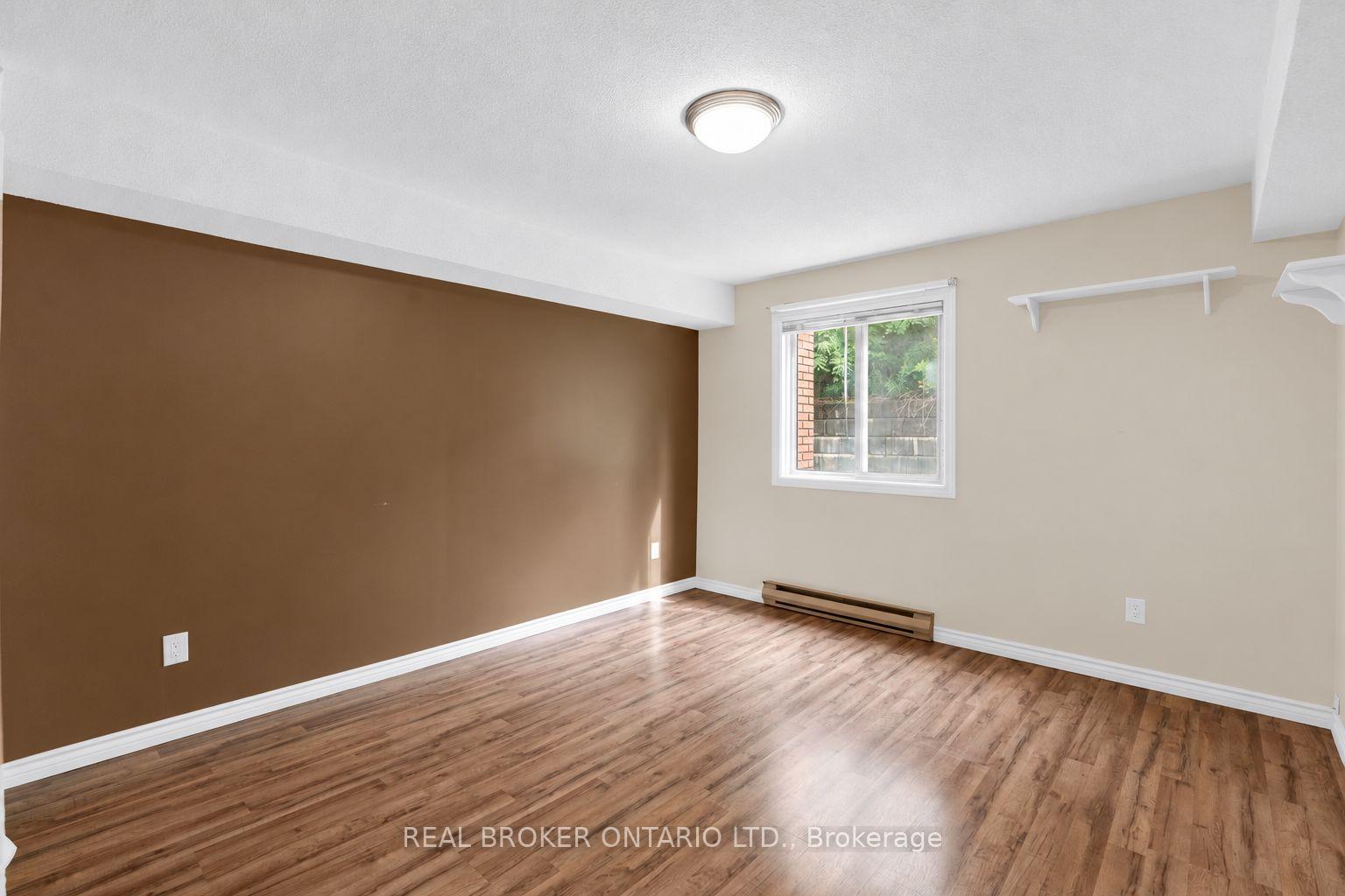 Photo 13 of Unit 206, 25 Meadow Lane, Barrie, Ardagh — HOMEH