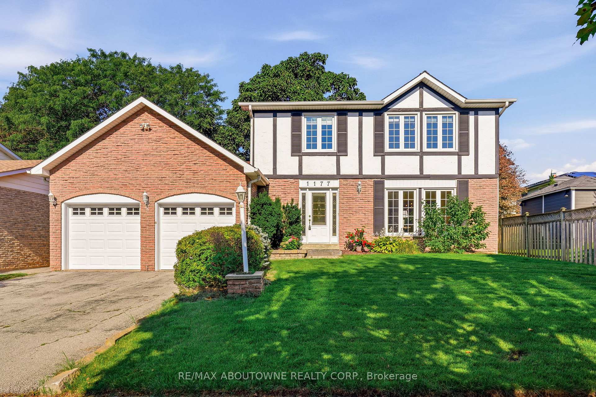 Photo of 1177 Grand Boulevard