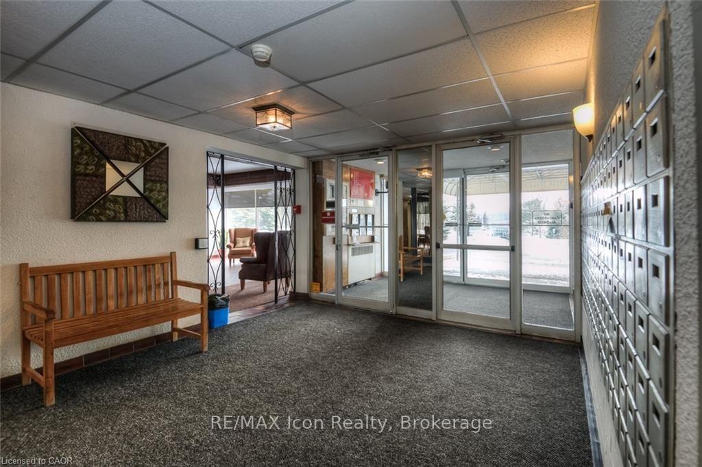 Photo 10 of Unit 402, 225 Harvard Place, Waterloo, Lincoln Heights — HOMEH