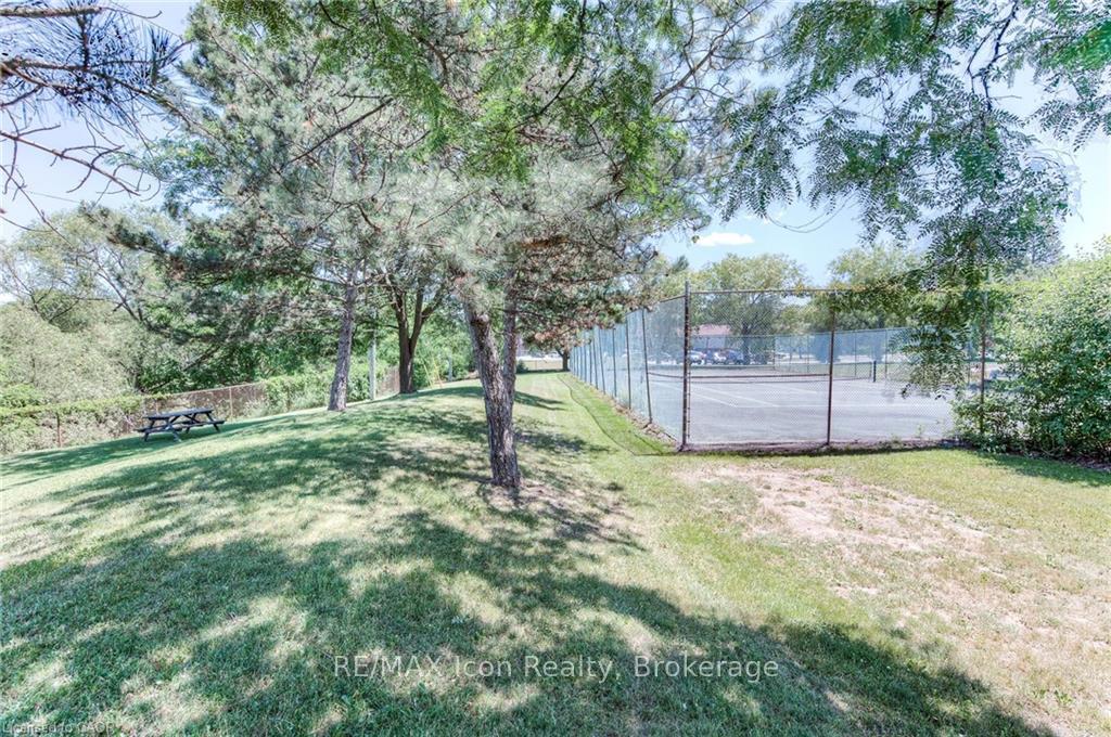 Photo 12 of Unit 402, 225 Harvard Place, Waterloo, Lincoln Heights — HOMEH