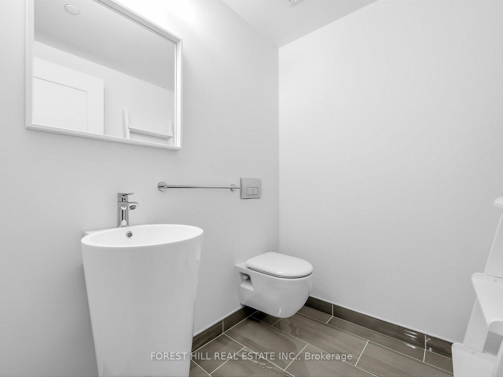 Photo 3 of Unit 513, 6 Jackes Avenue, Toronto, Rosedale-Moore Park — HOMEH