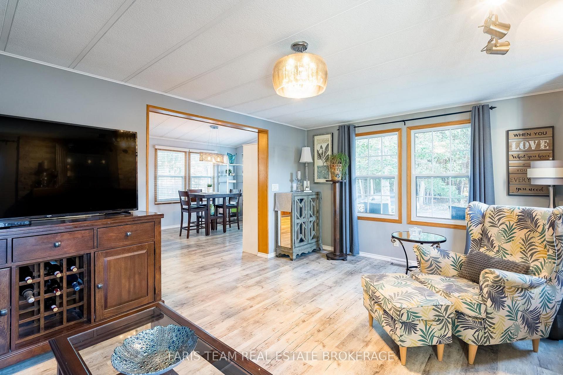 Photo 14 of 3 St James Place, Wasaga Beach — HOMEH
