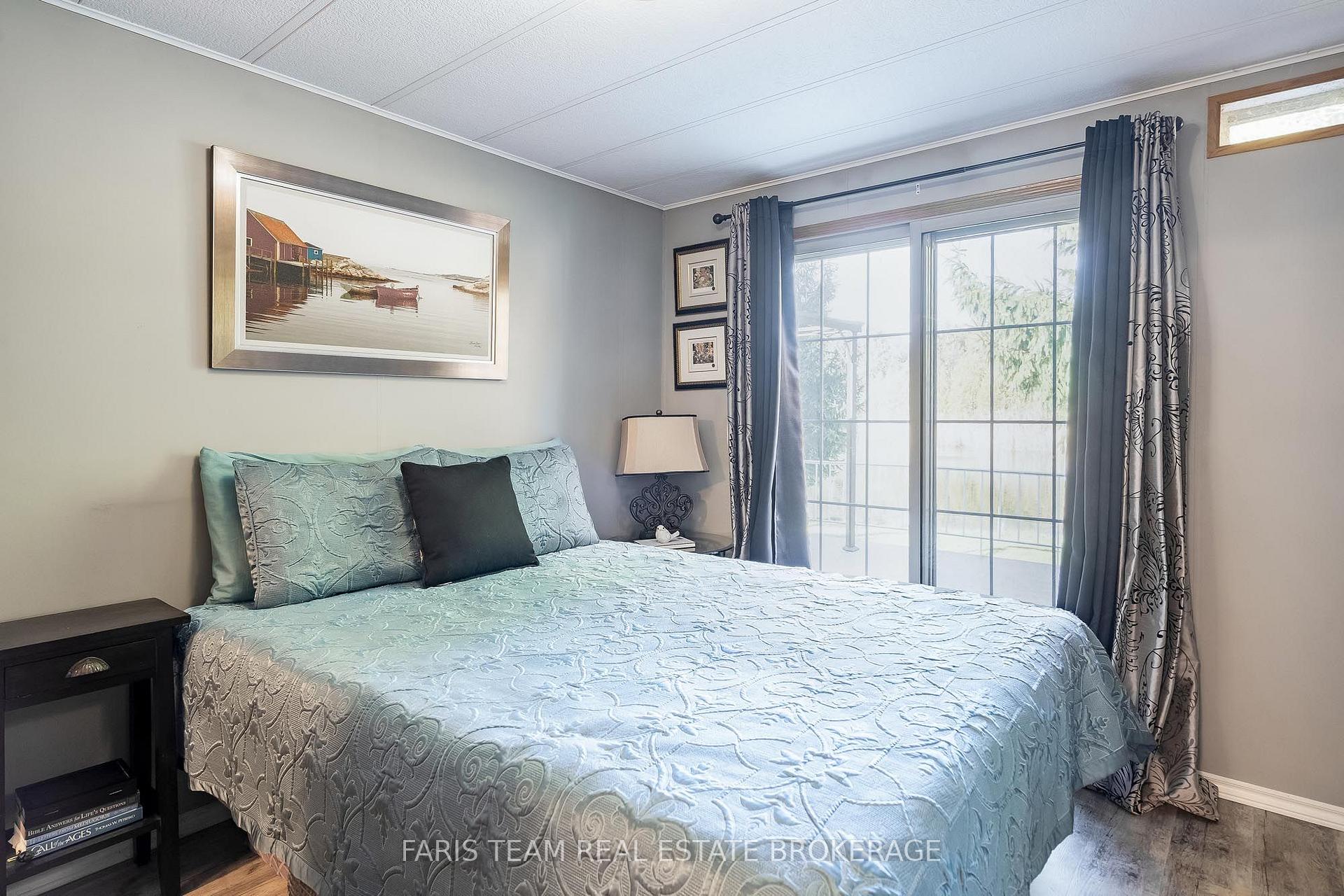 Photo 15 of 3 St James Place, Wasaga Beach — HOMEH