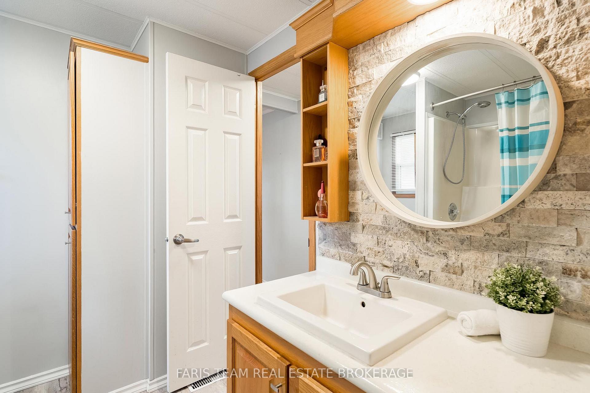 Photo 19 of 3 St James Place, Wasaga Beach — HOMEH