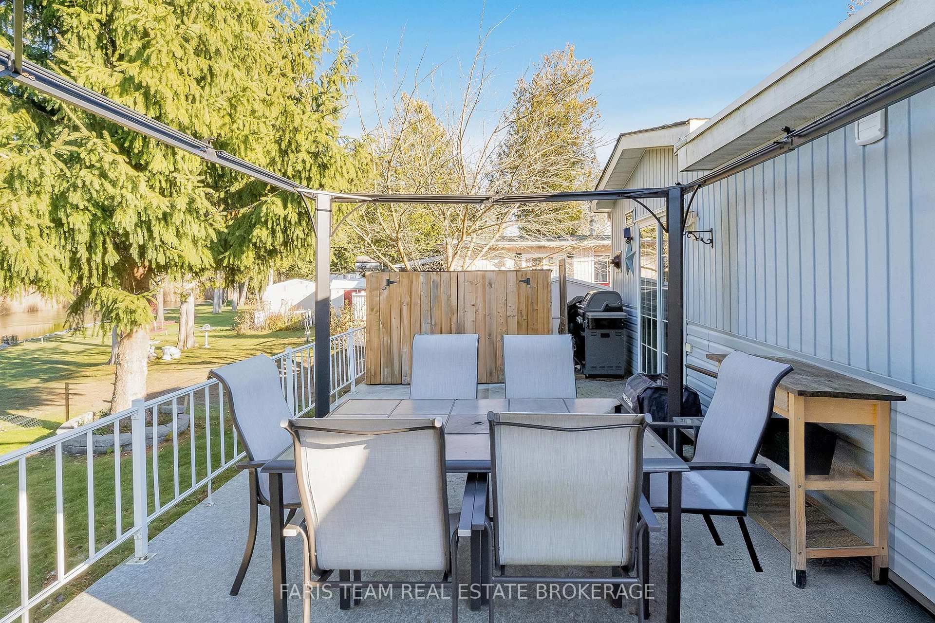 Photo 23 of 3 St James Place, Wasaga Beach — HOMEH
