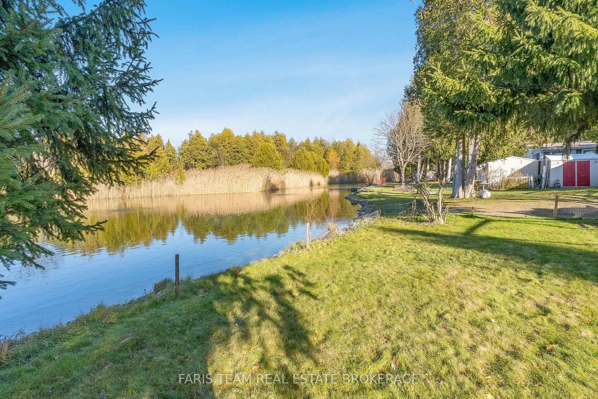 Photo 26 of 3 St James Place, Wasaga Beach — HOMEH