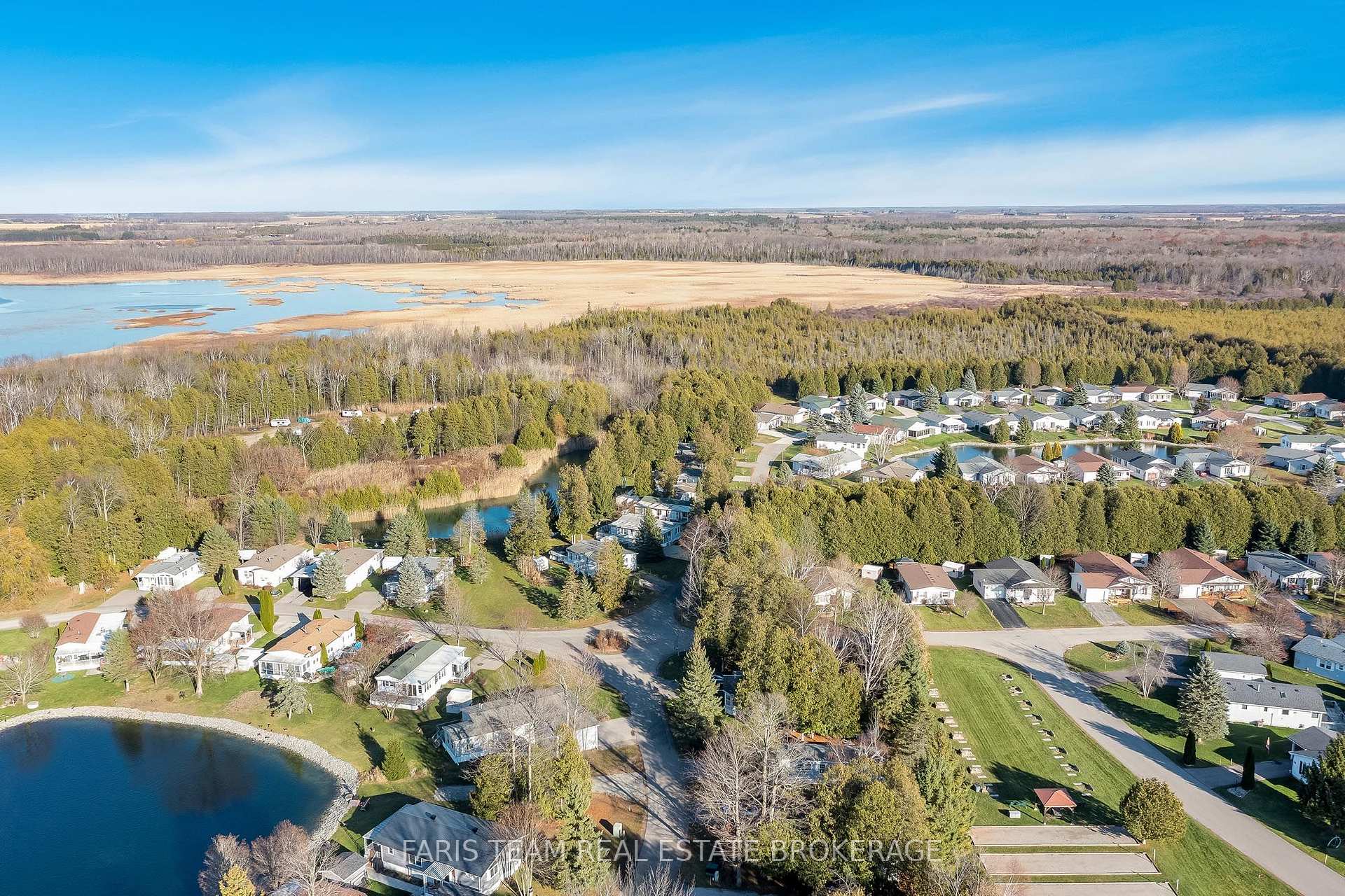 Photo 29 of 3 St James Place, Wasaga Beach — HOMEH