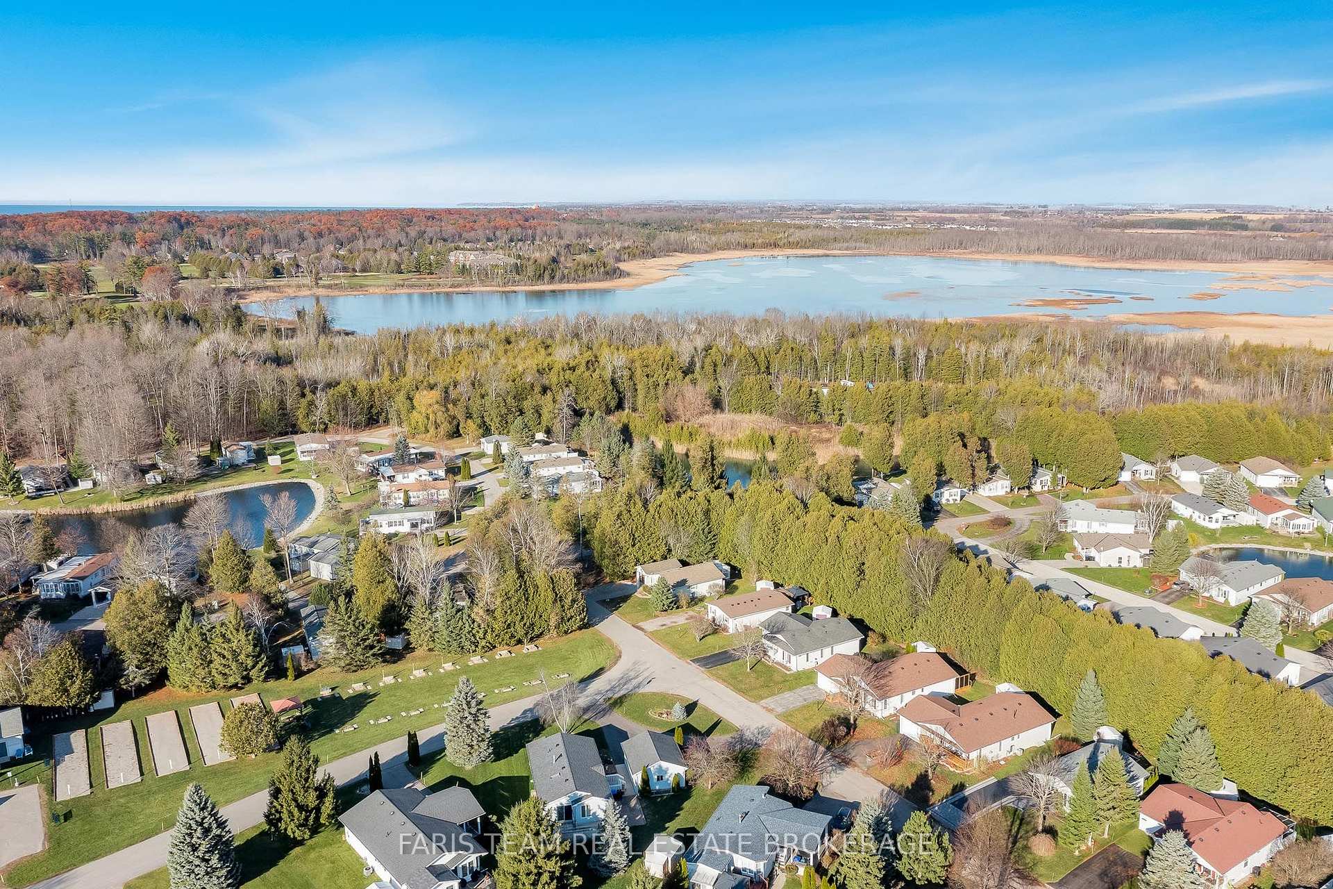 Photo 30 of 3 St James Place, Wasaga Beach — HOMEH