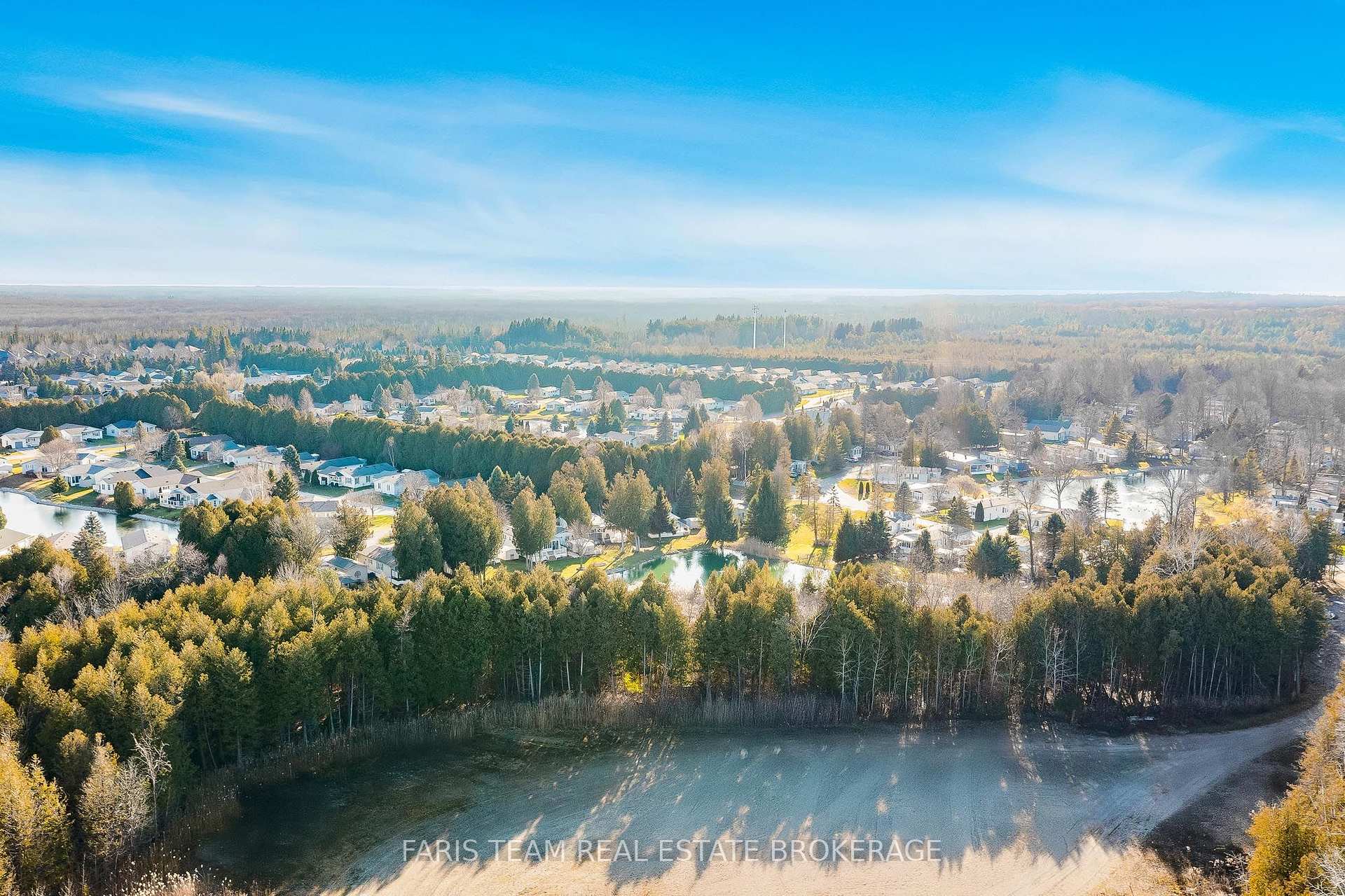 Photo 31 of 3 St James Place, Wasaga Beach — HOMEH