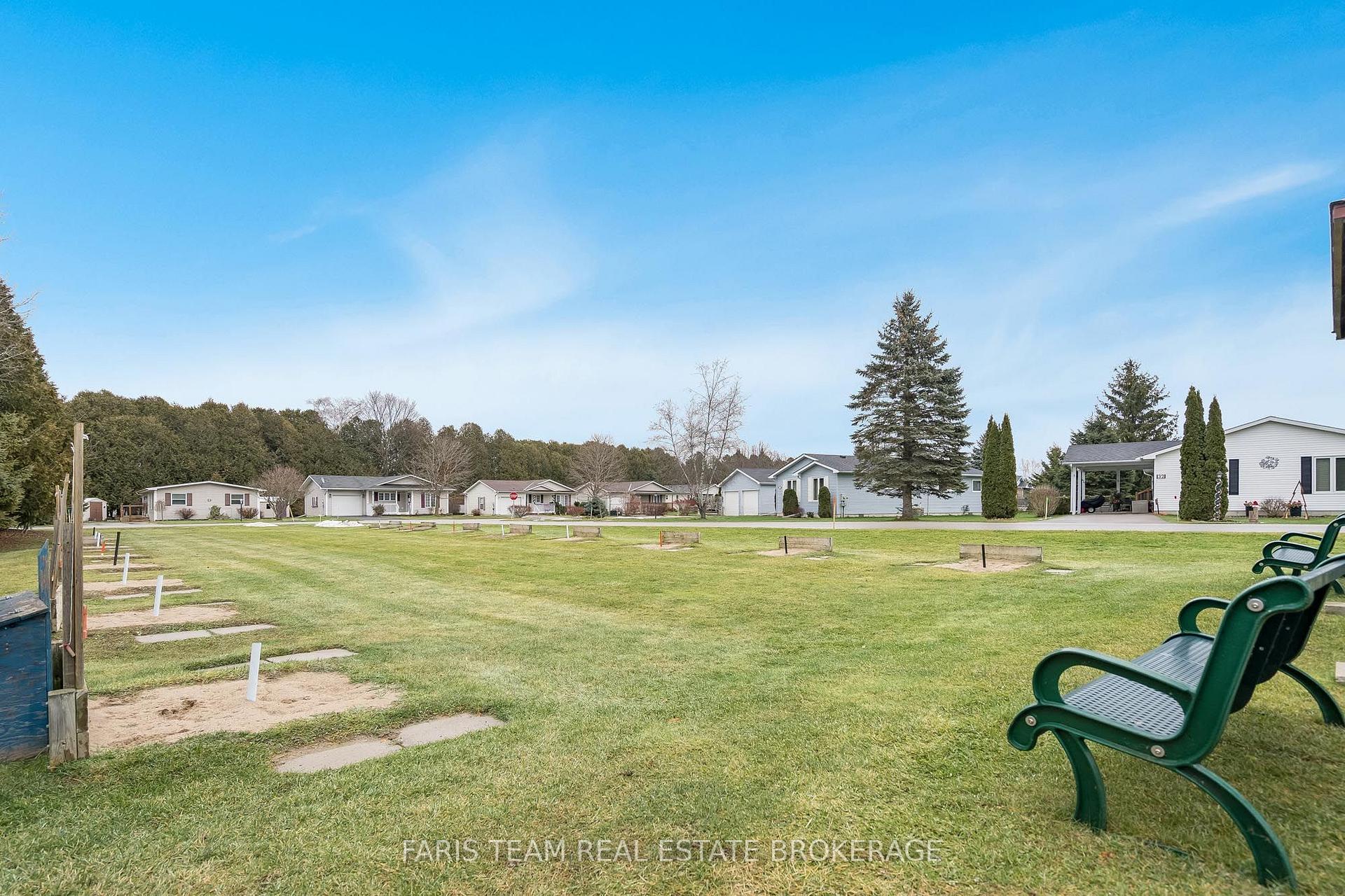 Photo 42 of 3 St James Place, Wasaga Beach — HOMEH