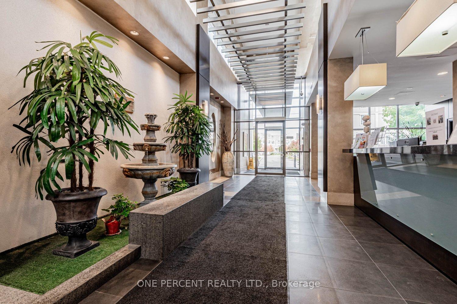 Photo 3 of Unit 401, 21 Upper Duke Crescent, Markham, Unionville — HOMEH