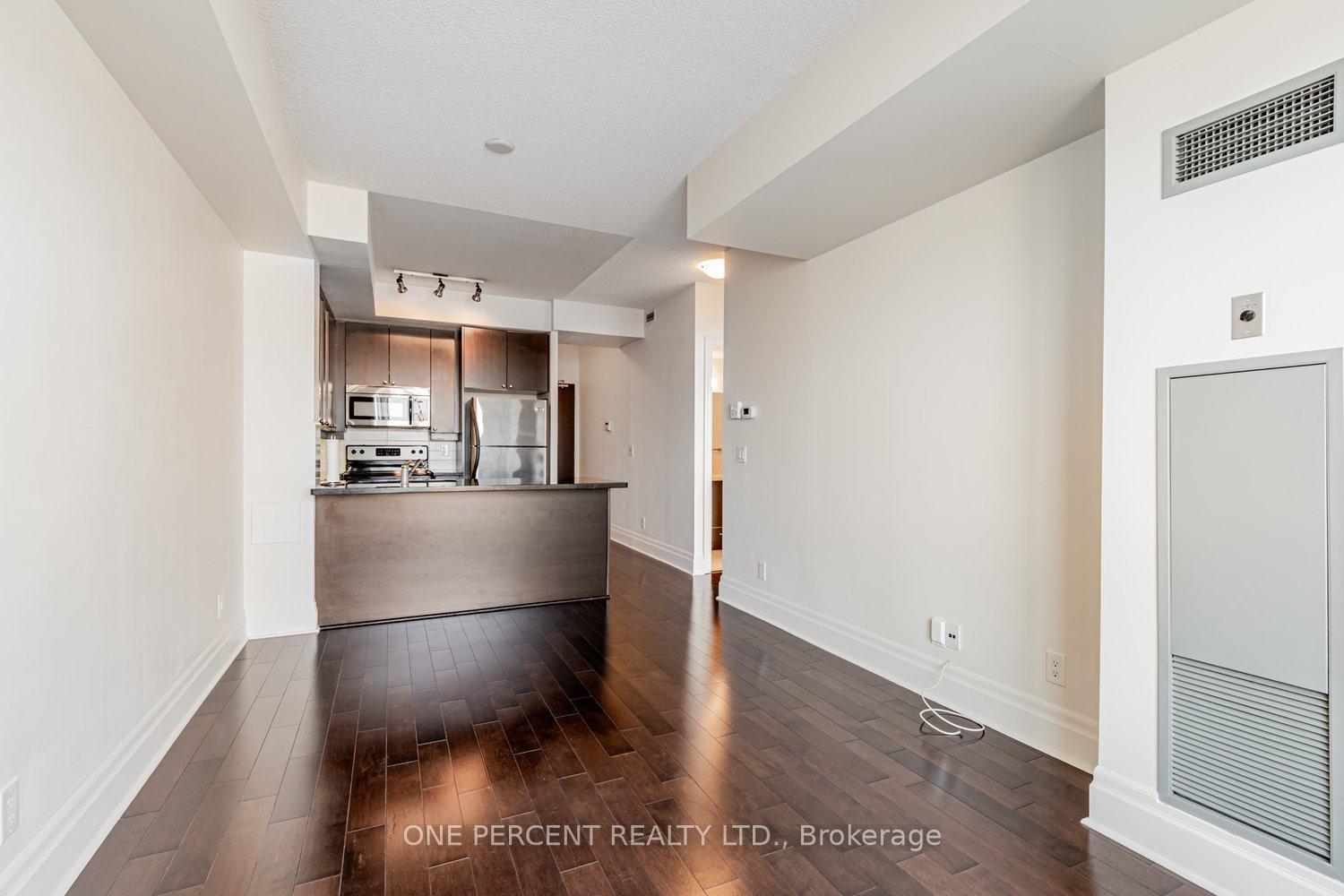 Photo 16 of Unit 401, 21 Upper Duke Crescent, Markham, Unionville — HOMEH